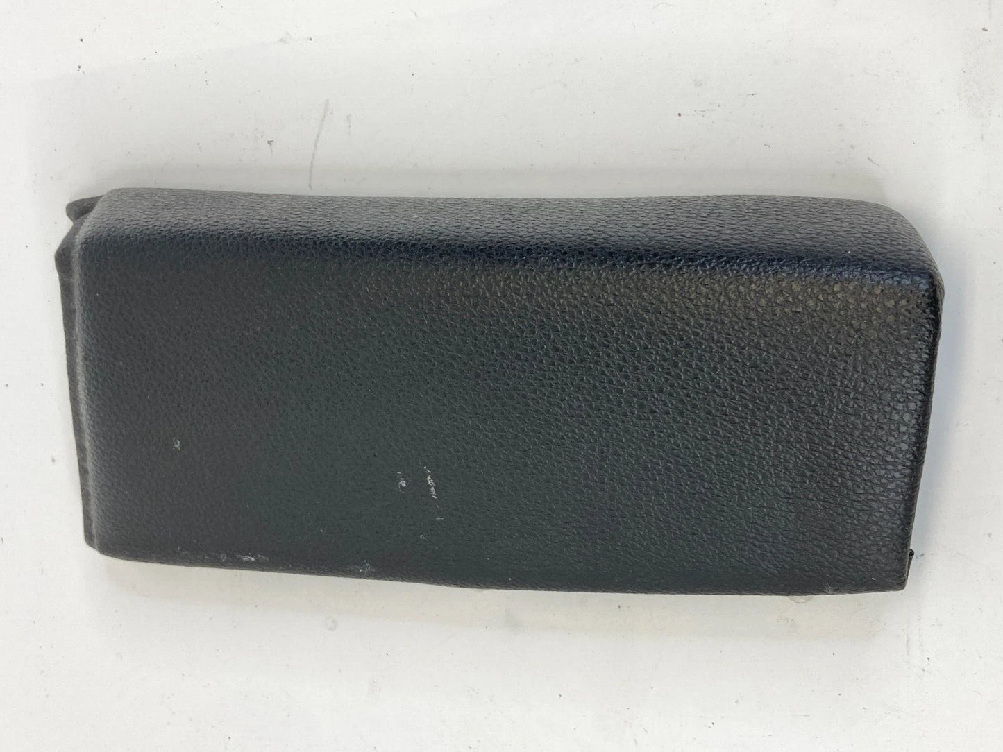 2011-2014 CHEVROLET CRUZE FRONT LEFT DRIVER SIDE INTERIOR DOOR PANEL ARMREST OEM