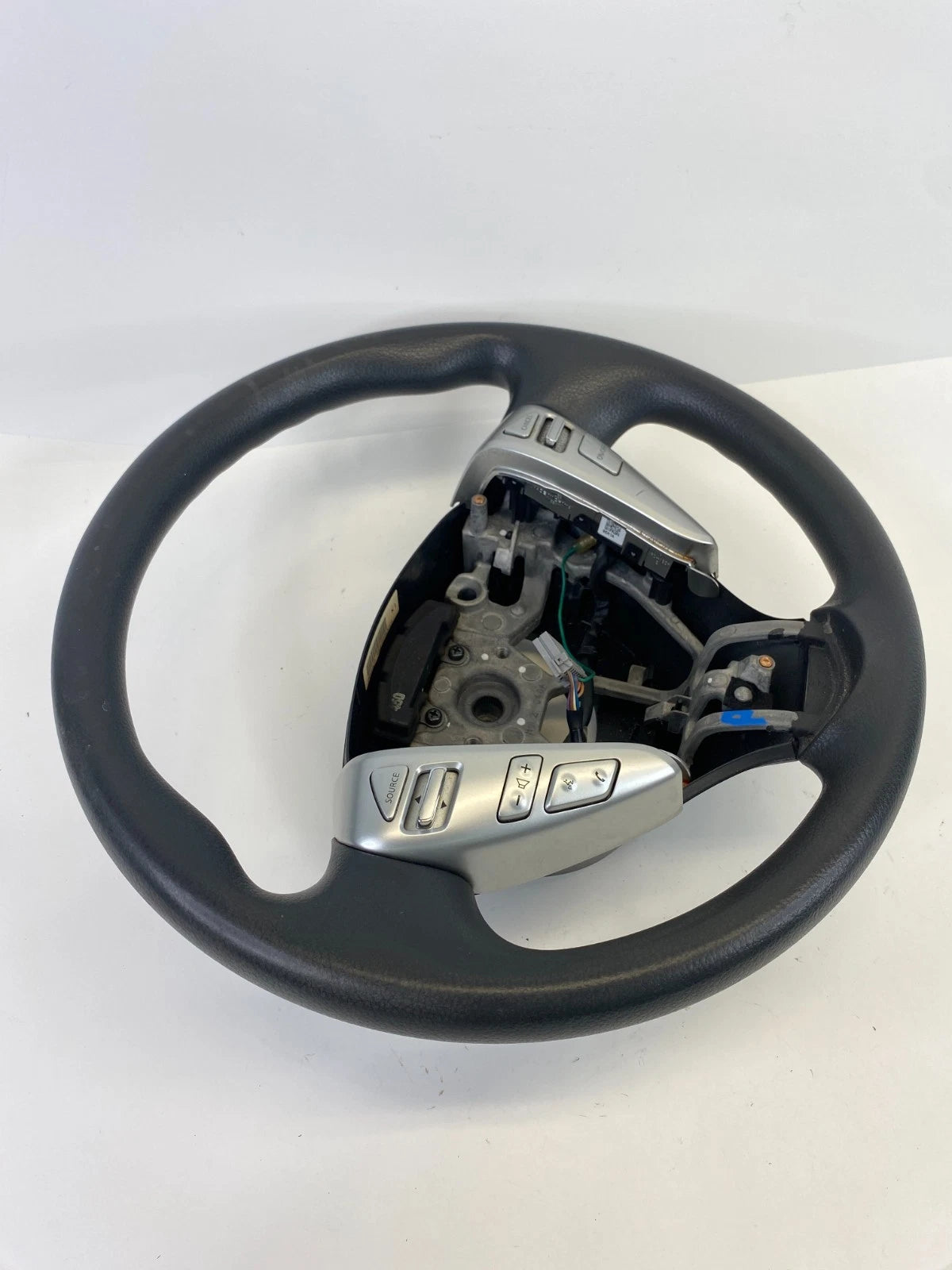 2017-2019 NISSAN VERSA STEERING WHEEL W CRUISE CONTROL SWITCHES OEM 48430-9EK1A