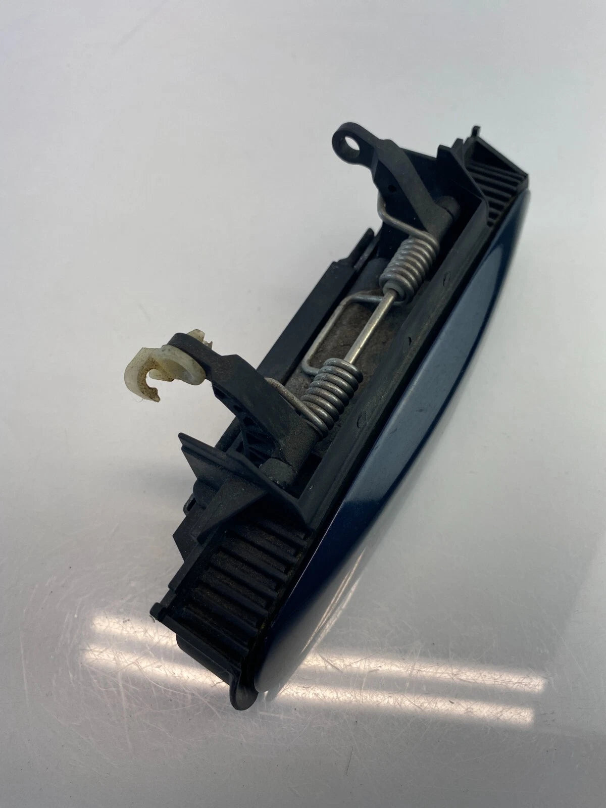 2002-2009 AUDI A4 QUATTRO REAR RIGHT PASSENGER EXTERIOR DOOR HANDLE ASSEMBLY OEM