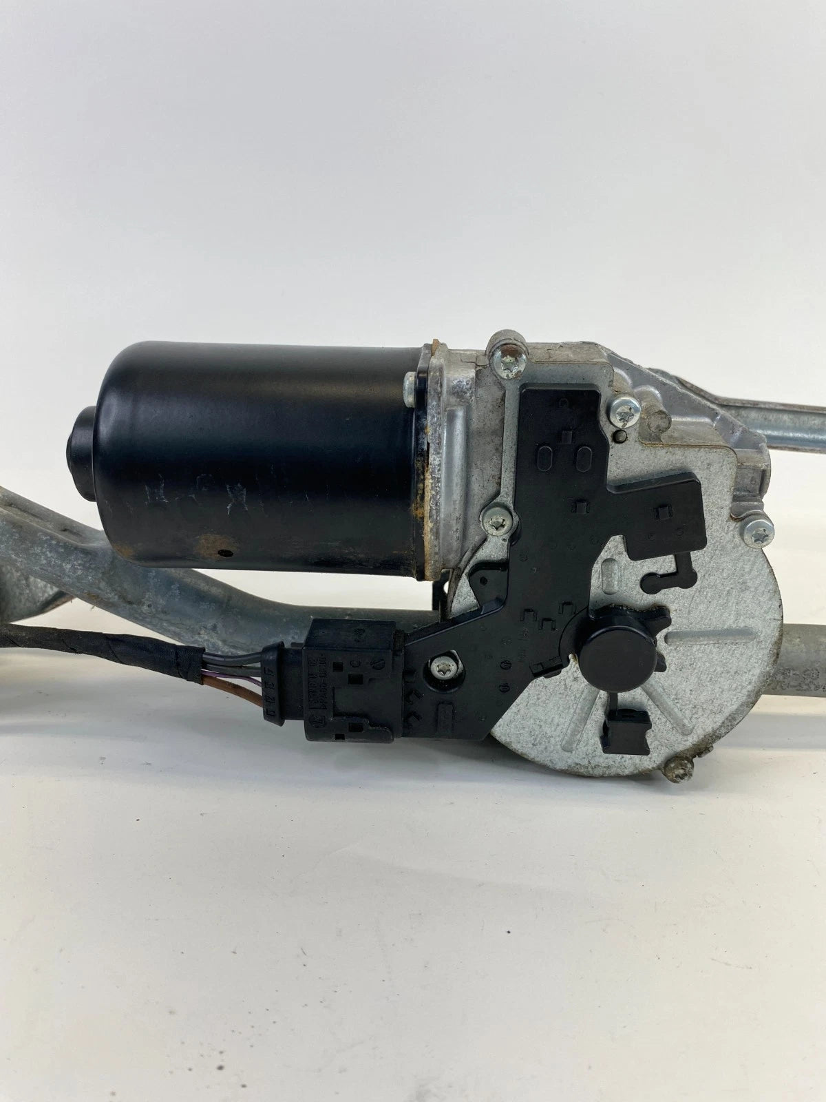 2006 2007 BMW 530XI FRONT WINDSHIELD WINDOW WIPER MOTOR W/ LINKAGE 6987475-01