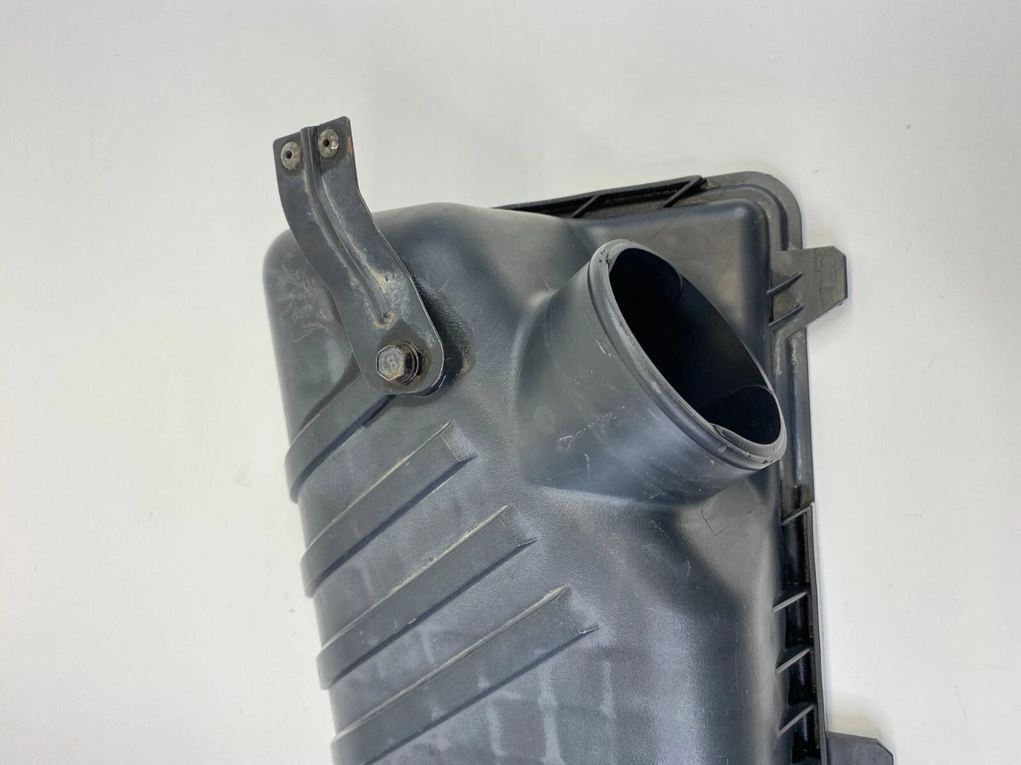 04-06 HYUNDAI ELANTRA 2.0L AIR INTAKE CLEANER FILTER HOUSING BOX 28111-2C100 OEM