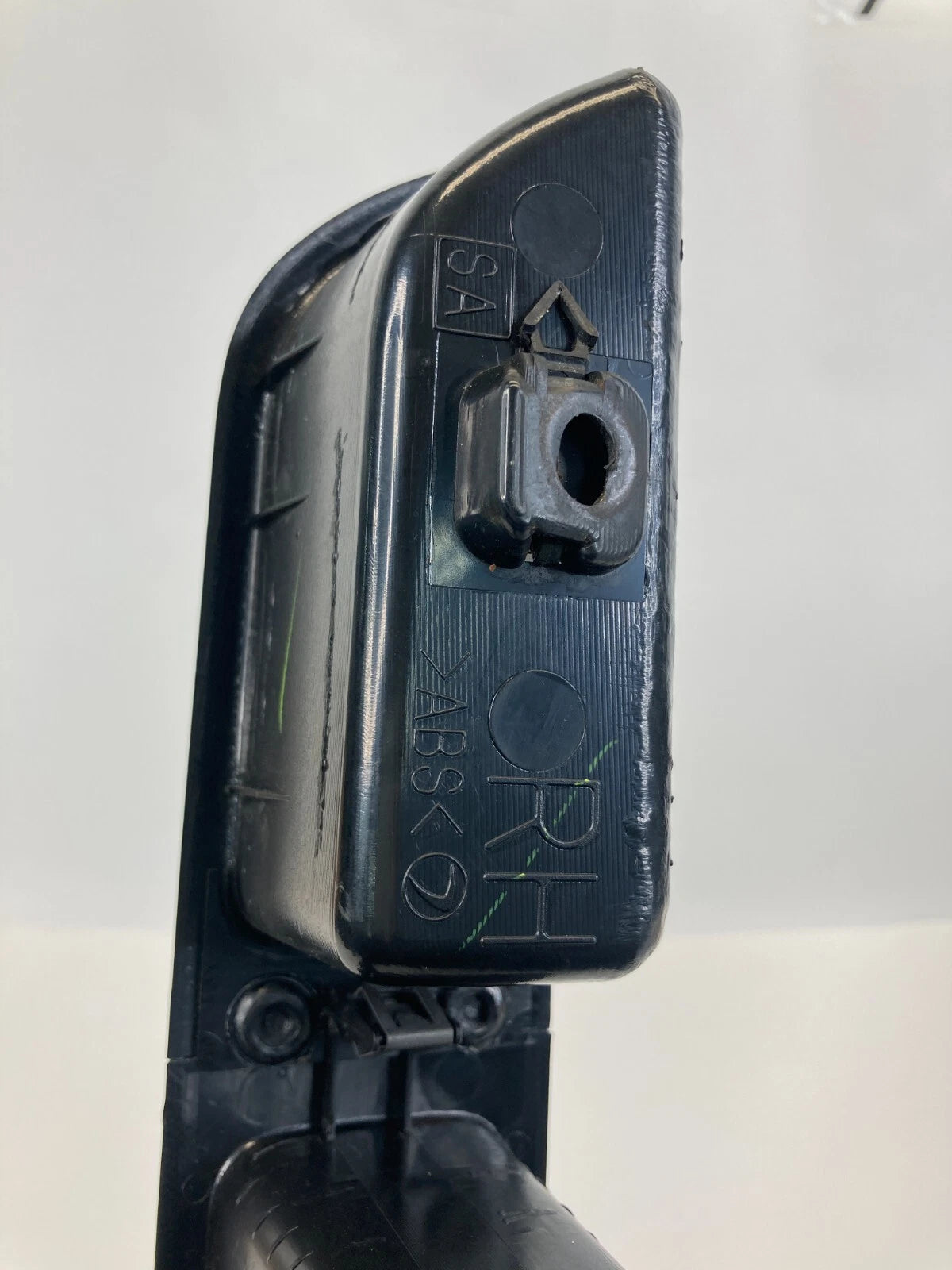 2003-2008 SUBARU FORESTER FRONT RIGHT SIDE DOOR WINDOW SWITCH BEZEL TRIM COVER