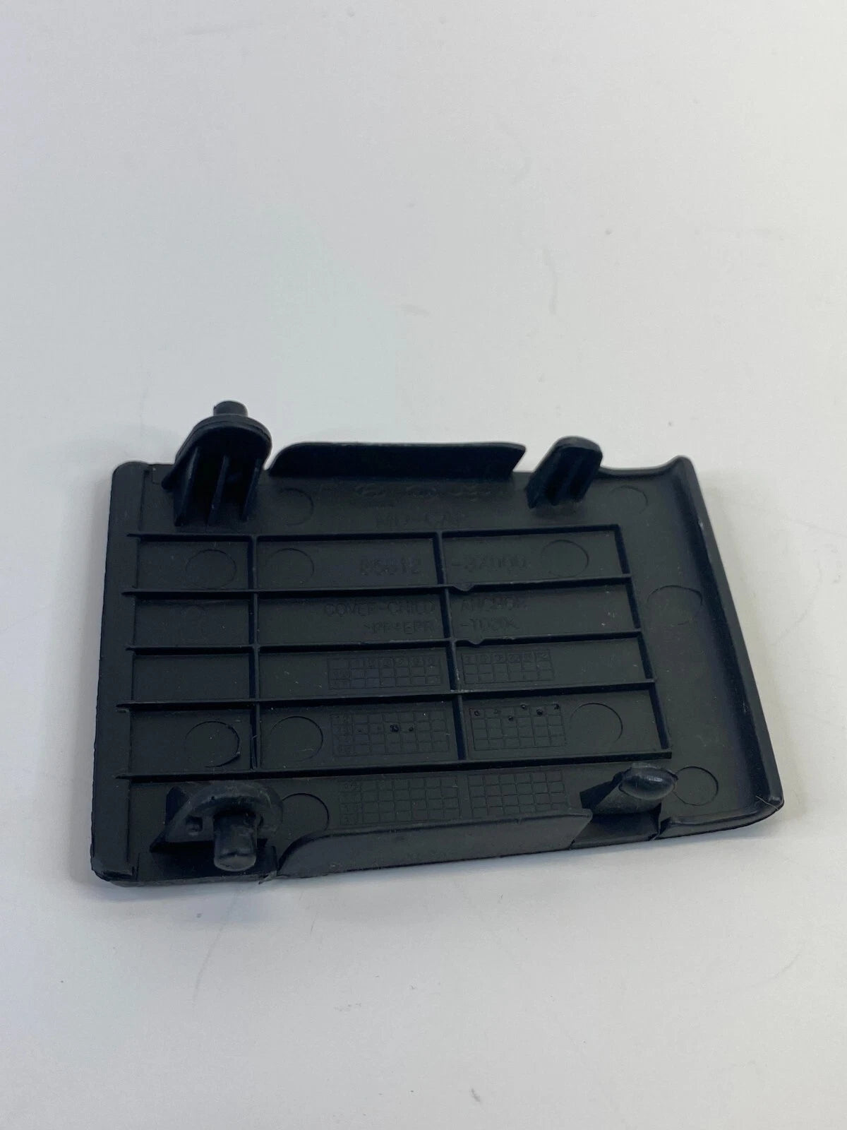2011-2013 HYUNDAI ELANTRA REAR SEAT ANCHOR CHILD PLATE COVER TRIM 85612-3X000