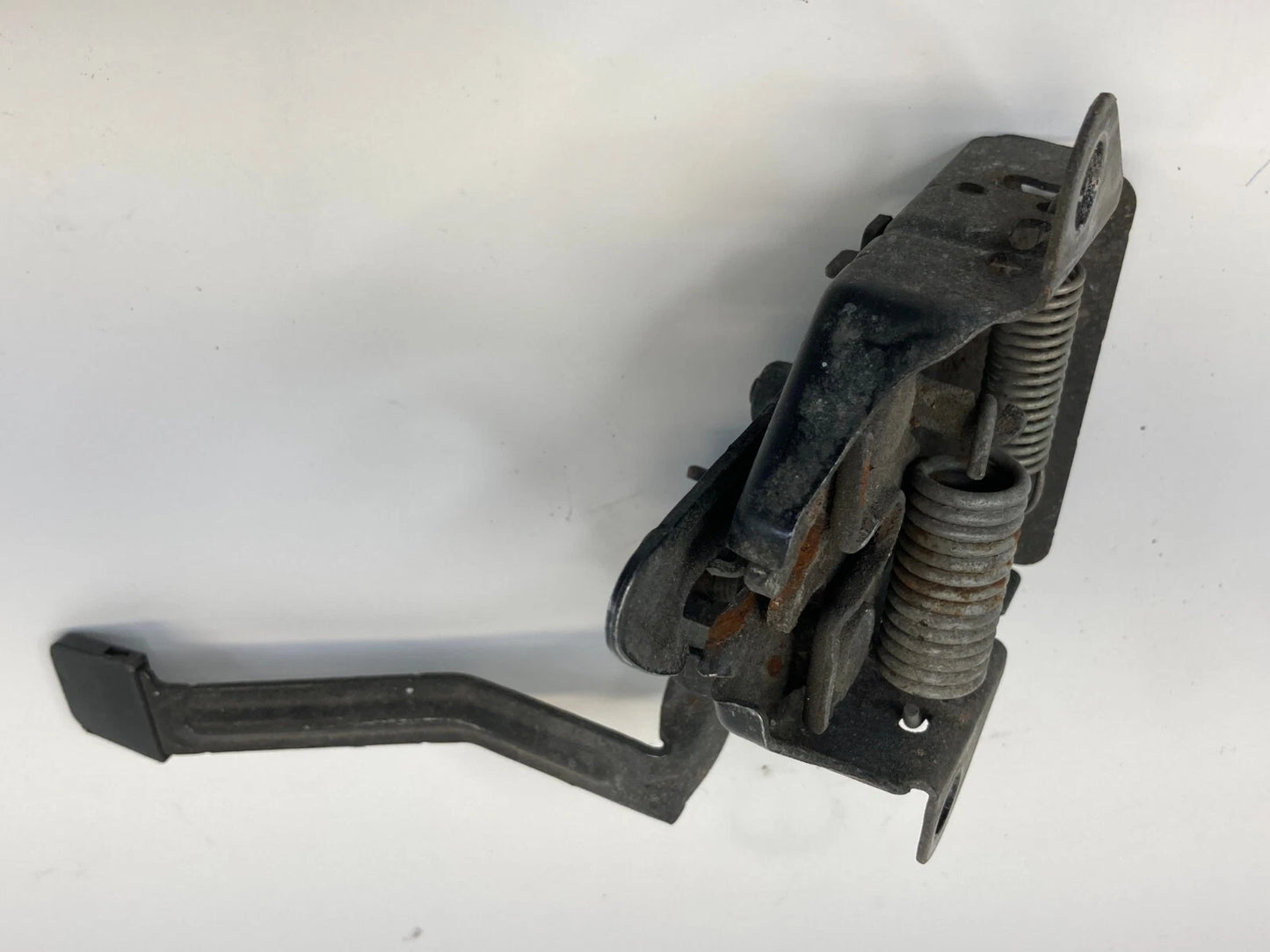 02 03 04 05 06 MAZDA MPV HOOD LOCK BONNET LATCH RELEASE ACTUATOR OEM