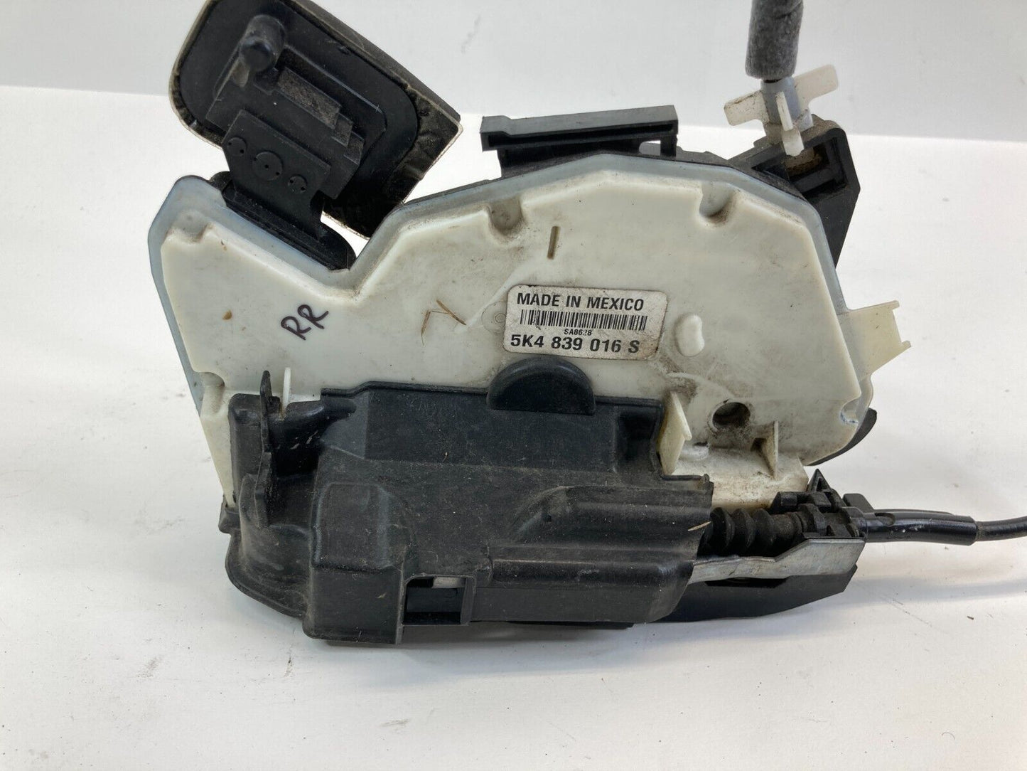 12-17 Volkswagen Passat Rear Right Side Door Lock Latch Actuator 5K4839015 OEM