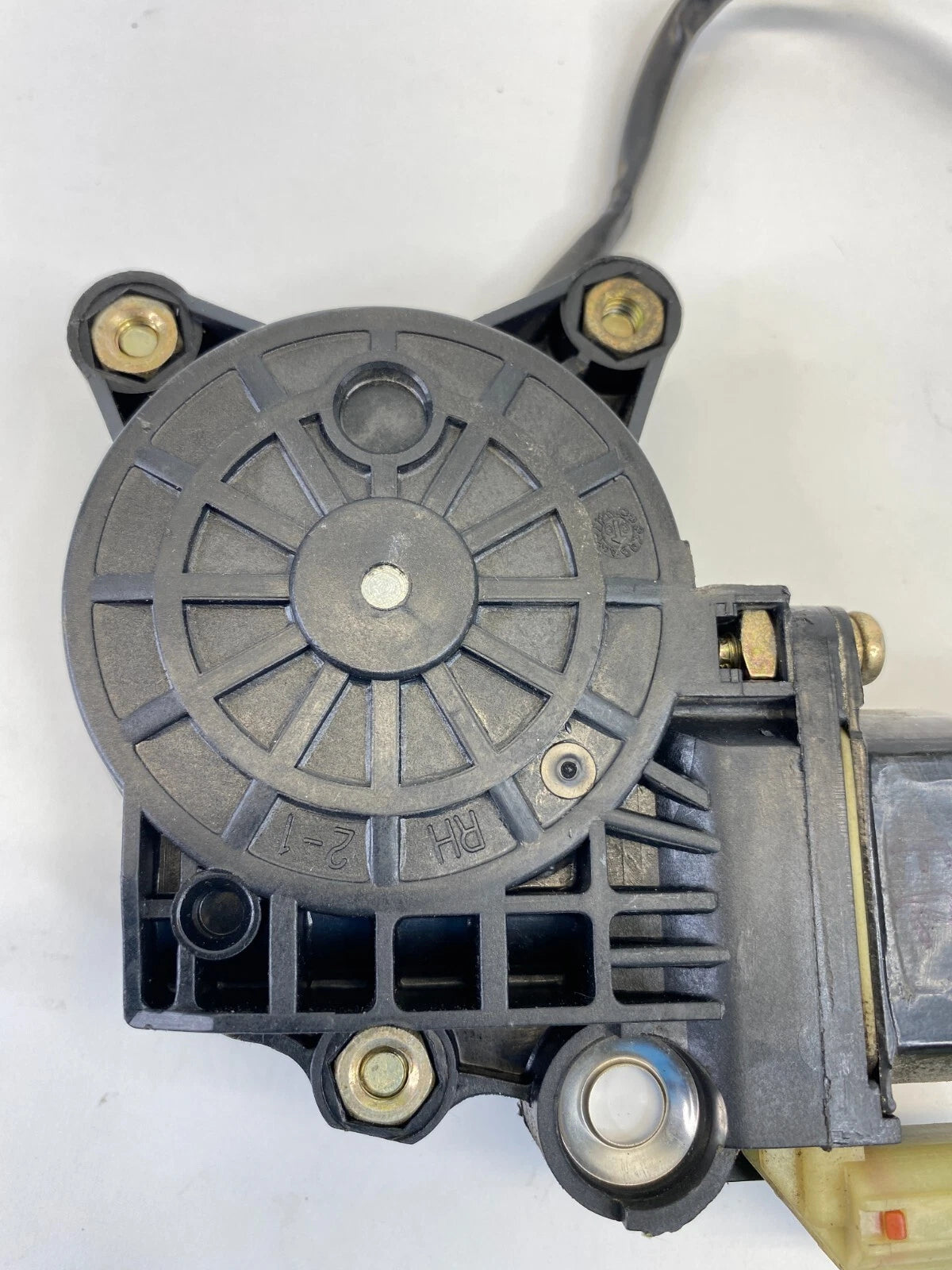 1996-2001 HYUNDAI ELANTRA SEDAN FRONT RIGHT SIDE POWER DOOR WINDOW MOTOR OEM