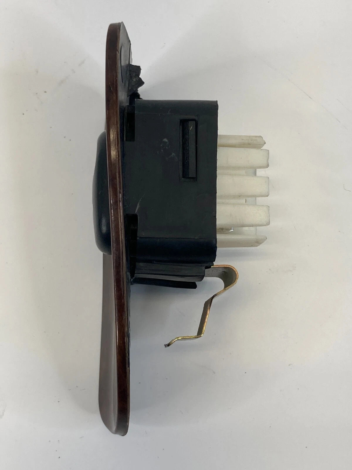2004 2005 BUICK CENTURY REAR RIGHT SIDE DOOR POWER WINDOW SWITCH BUTTON 10262608