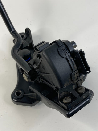 09-15 Jaguar XF 10-12 XFR 4.2L Gas Pedal Accelerator Assembly 8X23-9F832-A OEM