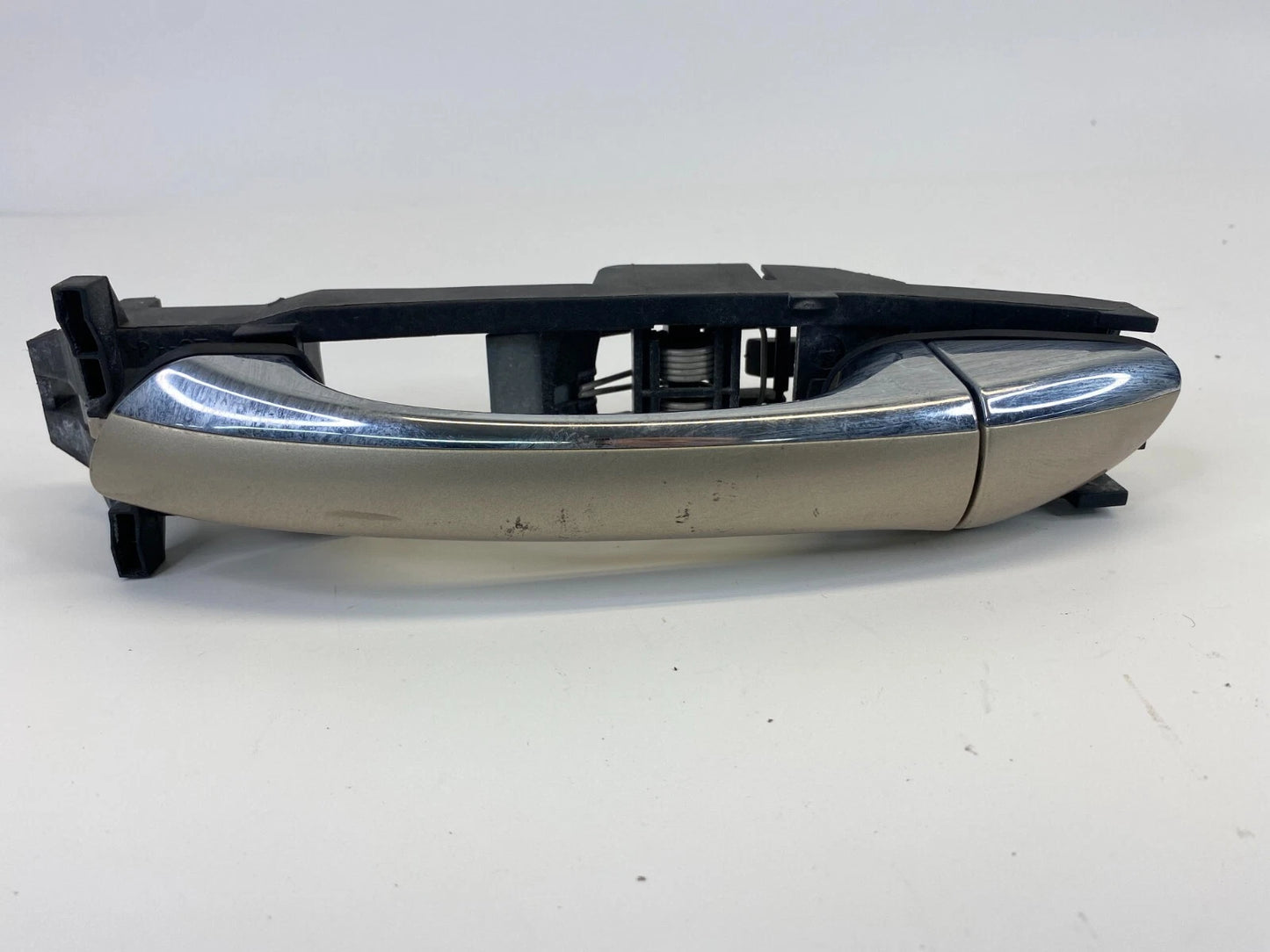 2003-2009 MERCEDES-BENZ E500 REAR LEFT SIDE EXTERIOR OUTER DOOR HANDLE OEM