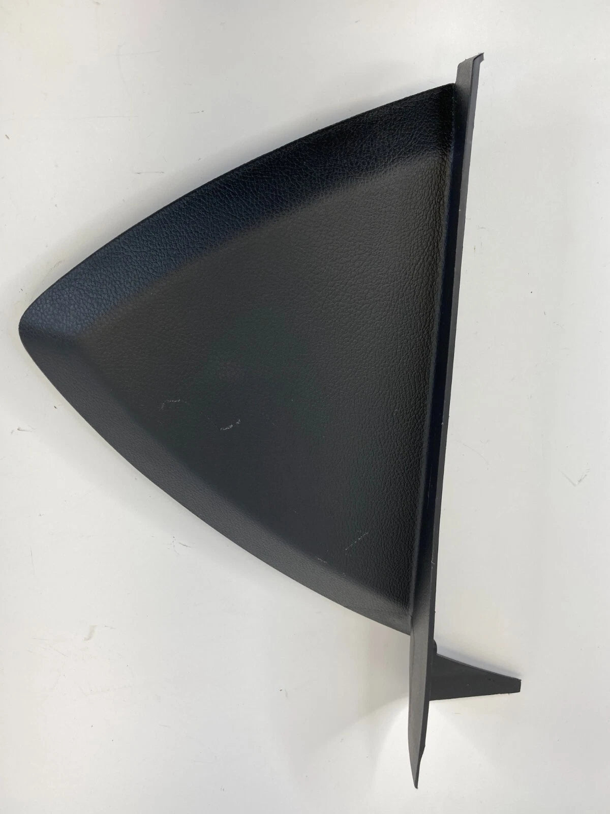 12-18 FORD FOCUS FRONT RIGHT PASSENGER DASH END CAP COVER BEZEL TRIM BM51A044C60