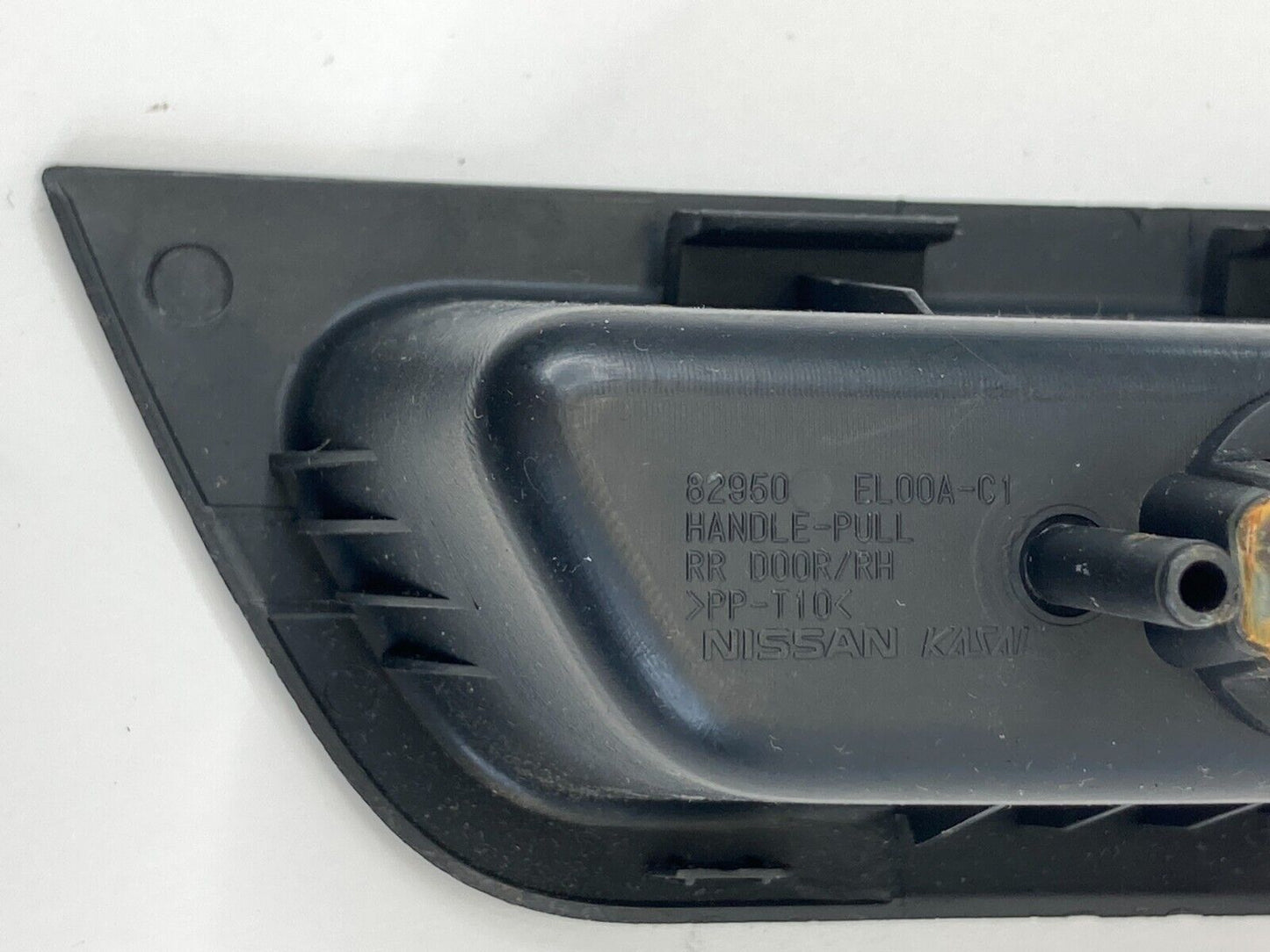 2007-2012 Nissan Versa Rear Right Side Interior Door Pull Handle 82950-EL00A OEM