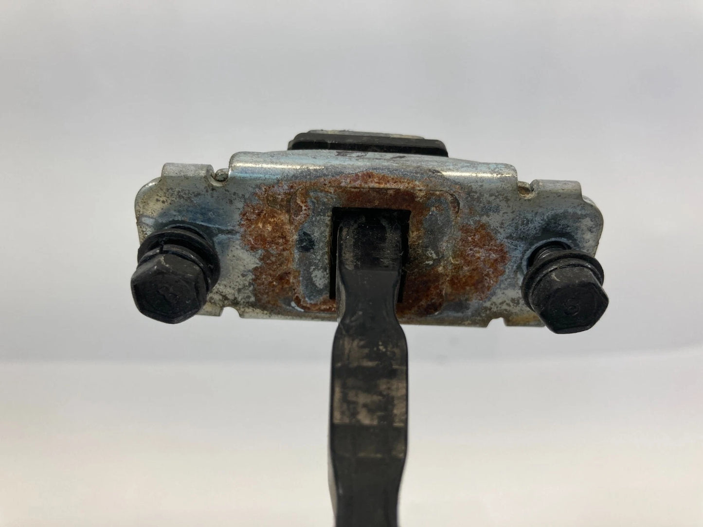 2011-2014 HYUNDAI SONATA SEDAN FRONT RIGHT SIDE DOOR CHECK STOP STOPPER DETENTE