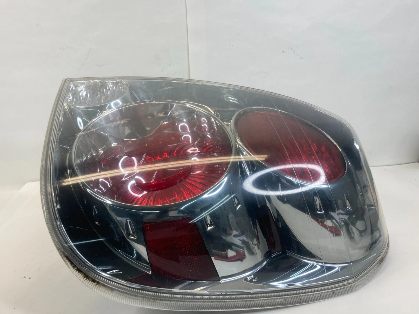 2005 2006 NISSAN ALTIMA SEDAN REAR RIGHT SIDE TAILLIGHT TAIL LAMP ASSY OEM