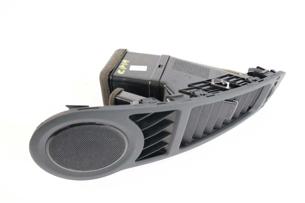 2010-2013 KIA SOUL DASH RIGHT SIDE OUTER A/C AIR VENT GRILLE BEZEL 97460-2K000