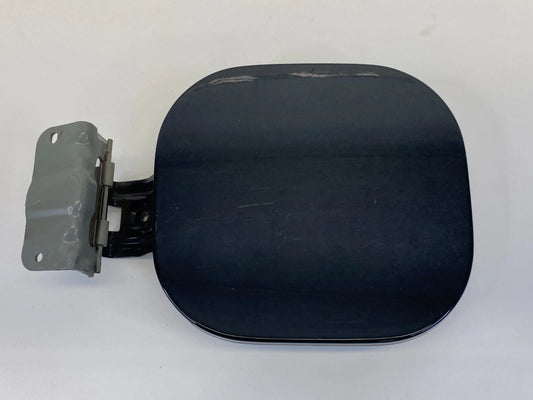 2013-2019 NISSAN SENTRA SV 1.8L FUEL FILLER DOOR GAS LID COVER BLACK OEM