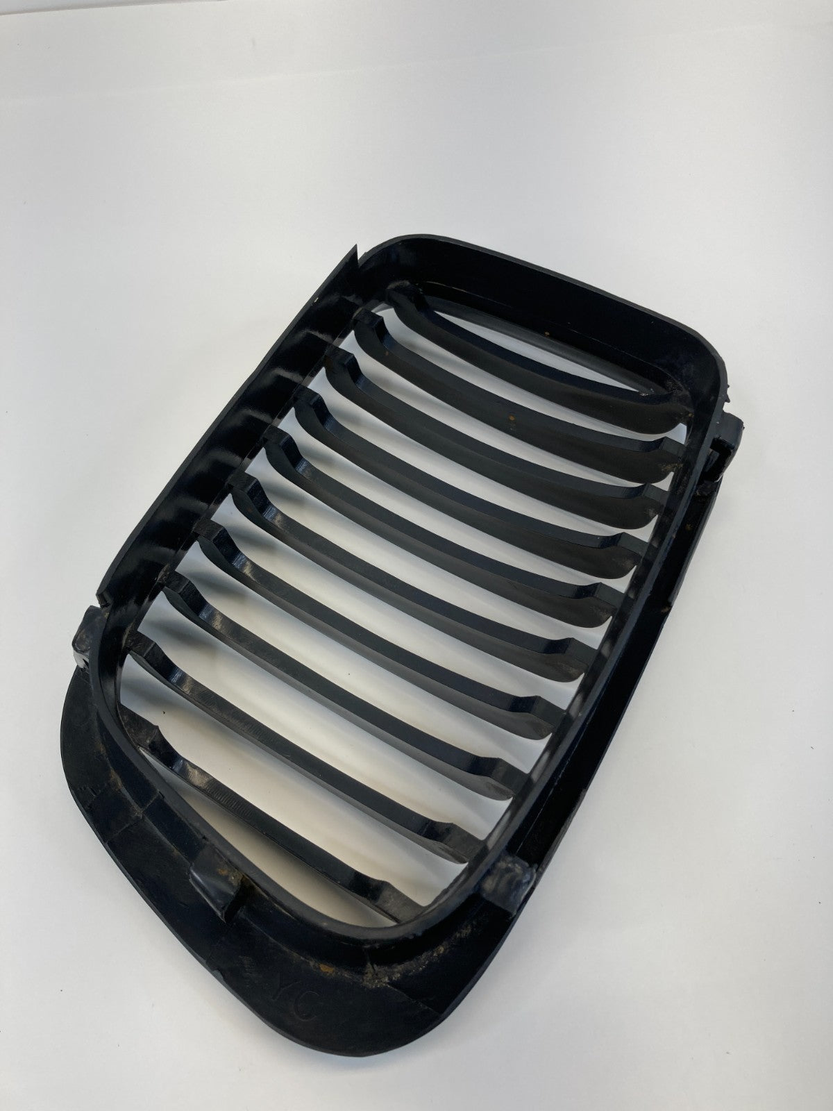 1999 2000 BMW 323i 2001 325i Front Right Passenger Side Bumper Grill Grille OEM