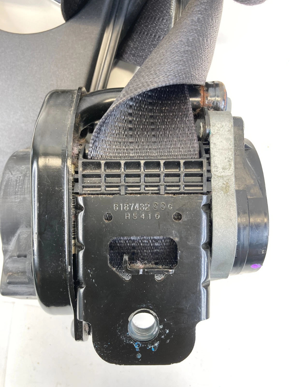 15-17 CHRYSLER 200 FRONT LEFT SIDE SEAT BELT RETRACTOR PRETENSIONER 68164339AB