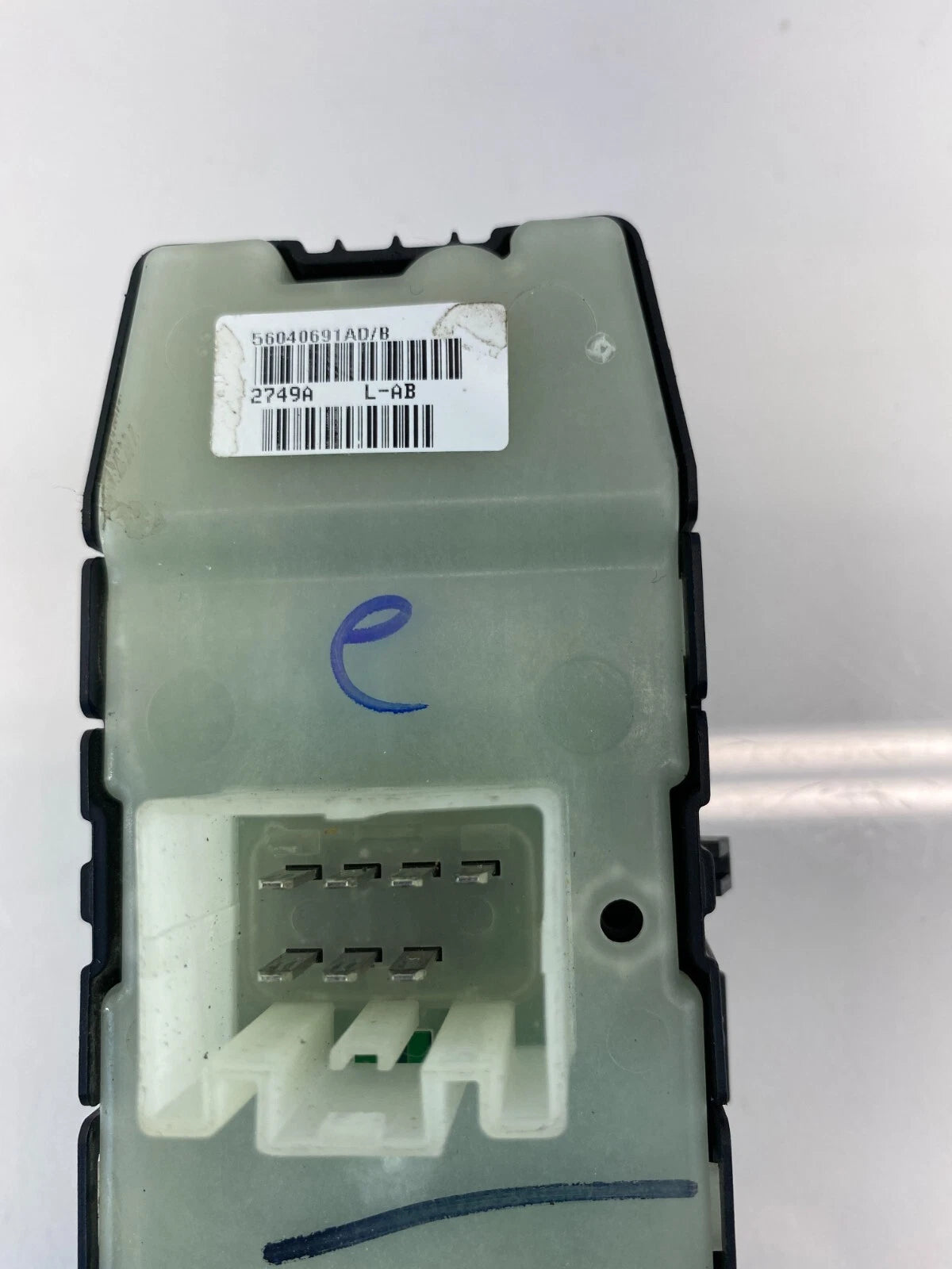 2007-2010 JEEP PATRIOT FRONT LEFT DRIVER MASTER WINDOW CONTROL SWITCH 56040691AD