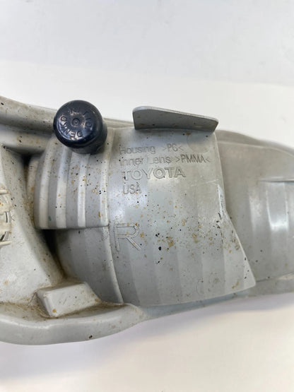 2007-2009 LEXUS RX350 REAR RIGHT SIDE BUMPER LOWER MARKER LIGHT LAMP OEM