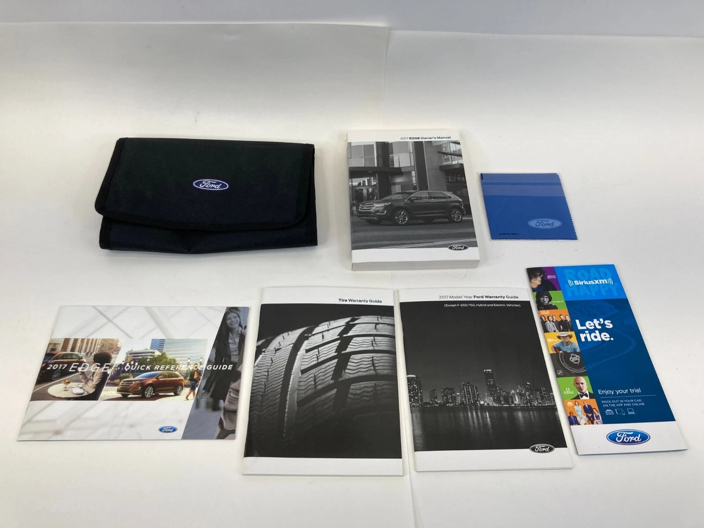 2017 FORD EDGE OWNERS OWNER'S GUIDE MANUAL WARRANTY INFORMATION BOOK SET W/ CASE
