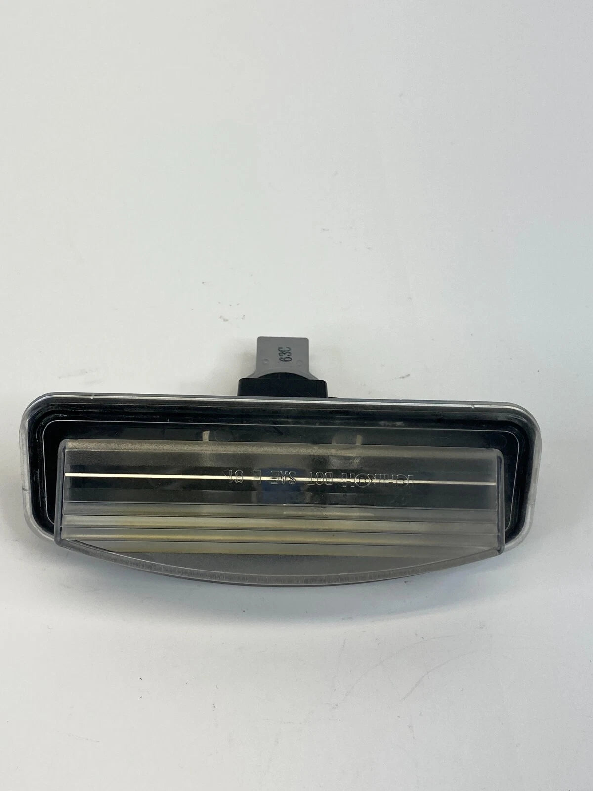 2004 05 06 07 2008 NISSAN MAXIMA REAR LICENSE PLATE LIGHT LAMP ASSEMBLY