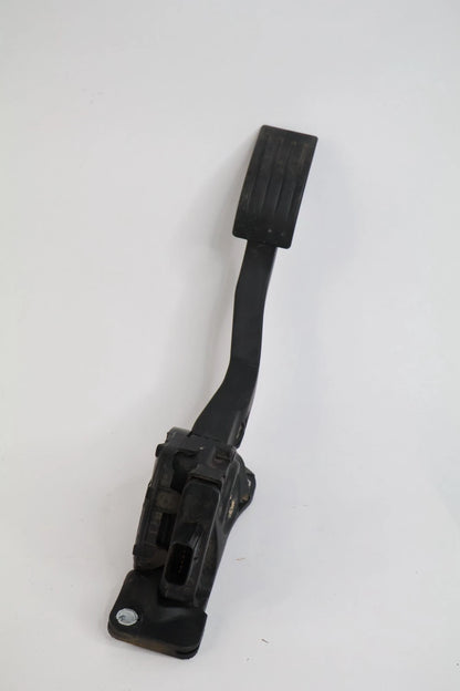 13-16 FORD ESCAPE 13-18 C-MAX GAS ACCELERATOR PEDAL W/ SENSOR OEM CV61-9F836-GB