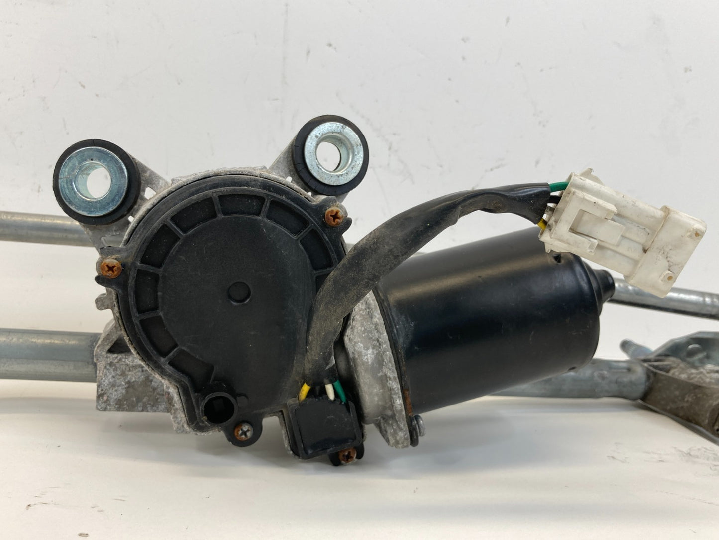 05 06 07 08 09 10 11 Saab 9-3 Front Windshield Washer Wiper Motor w/ Linkage OEM