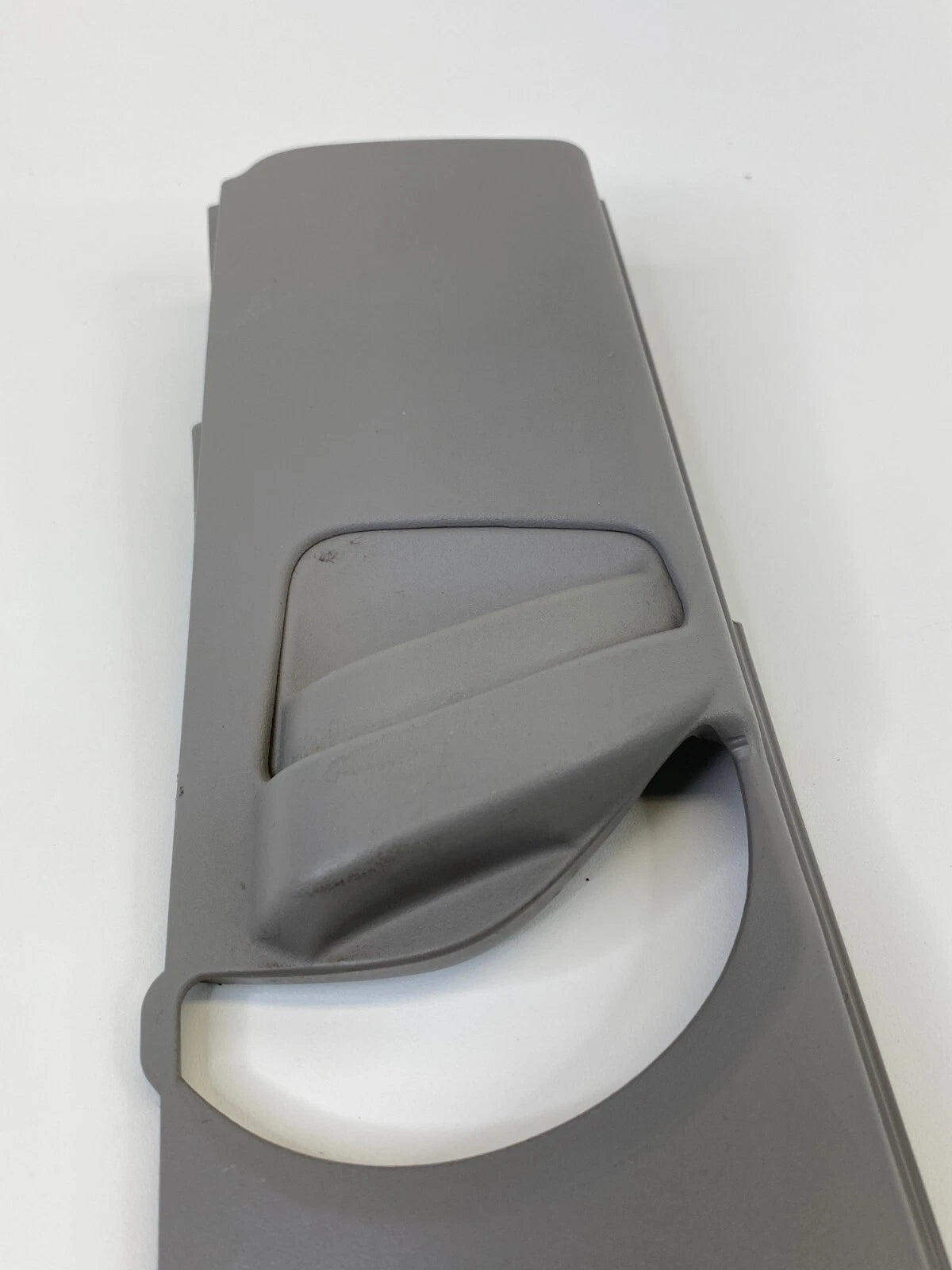 2002 2003 LEXUS ES300 FRONT LEFT SIDE CENTER B-PILLAR UPPER TRIM 73024-33010 OEM