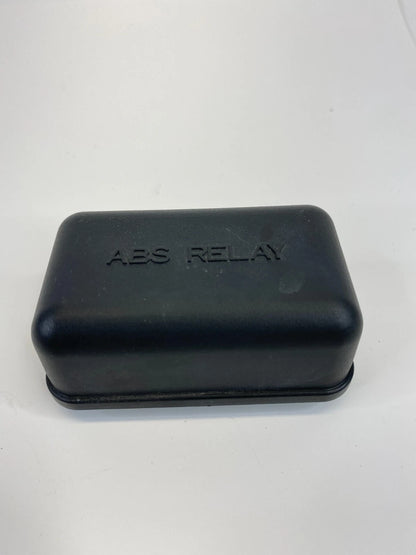 2001 2002 2003 TOYOTA HIGHLANDER ENGINE ABS RELAY COVER CAP LID OEM