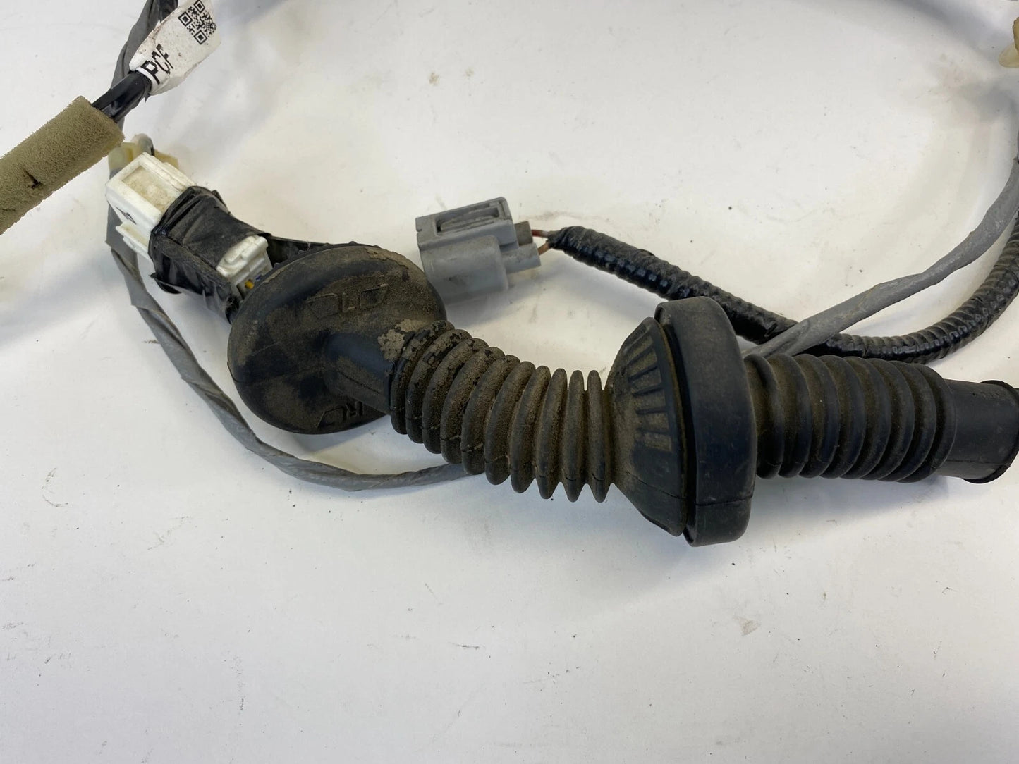 2008-2012 HONDA ACCORD SEDAN REAR LEFT SIDE DOOR WIRING HARNESS 32754-TA0-A000