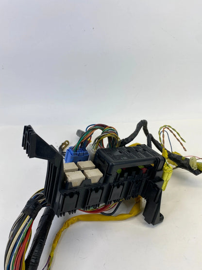 2003 2004 SUZUKI XL-7 INTERIOR UNDER DASH LEFT SIDE FUSE RELAY JUNCTION BOX OEM