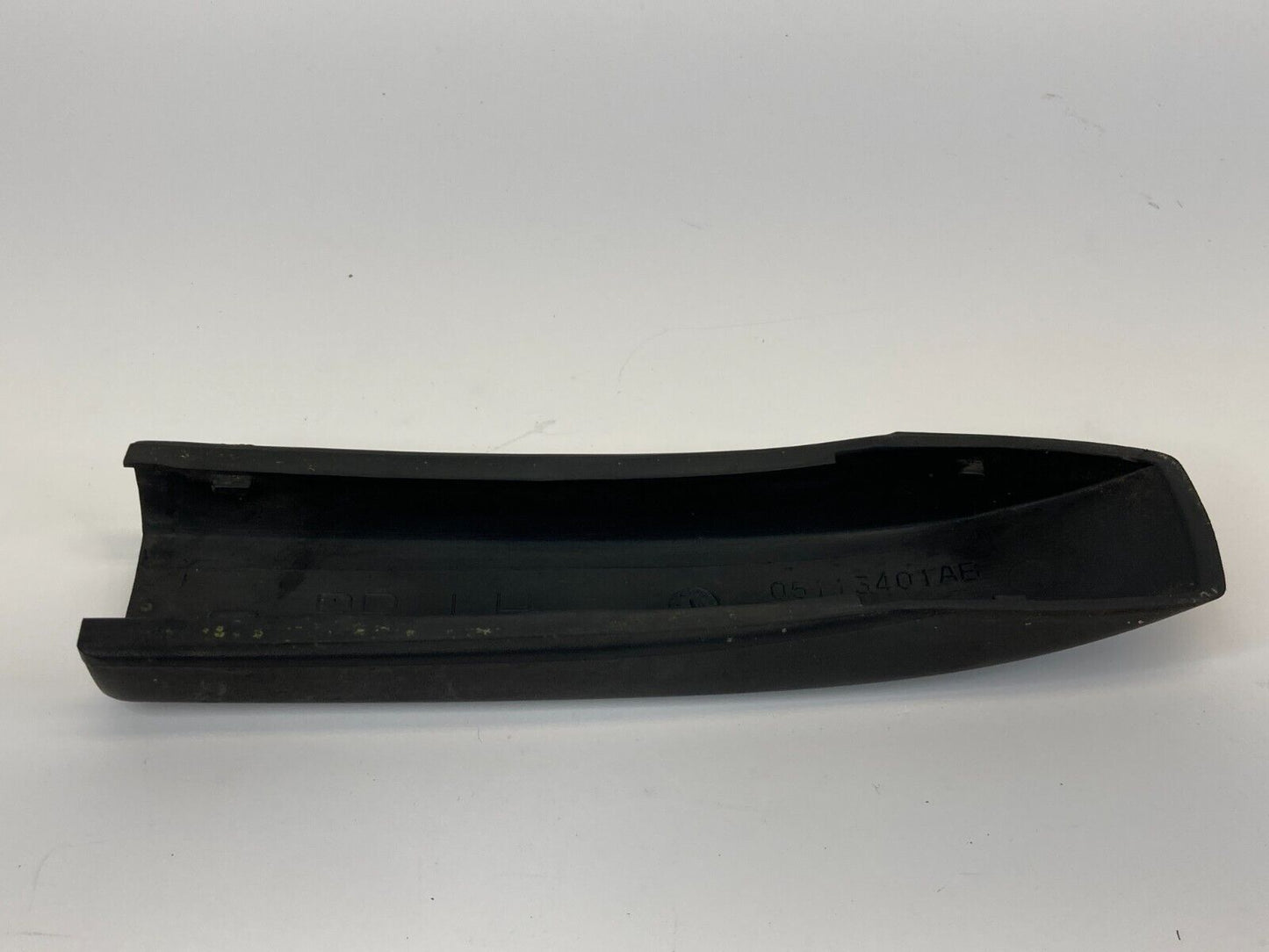 2009 2010 Volkswagen Routan Rear Left Side Roof Rack Rail End Cap Trim Cover