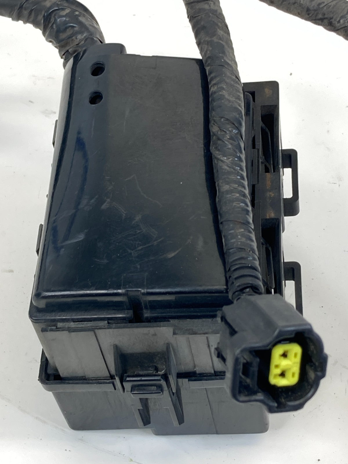 1998 1999 2000 2001 2002 Lincoln Town Car 4.6L AT Junction Relay Fuse Box Block