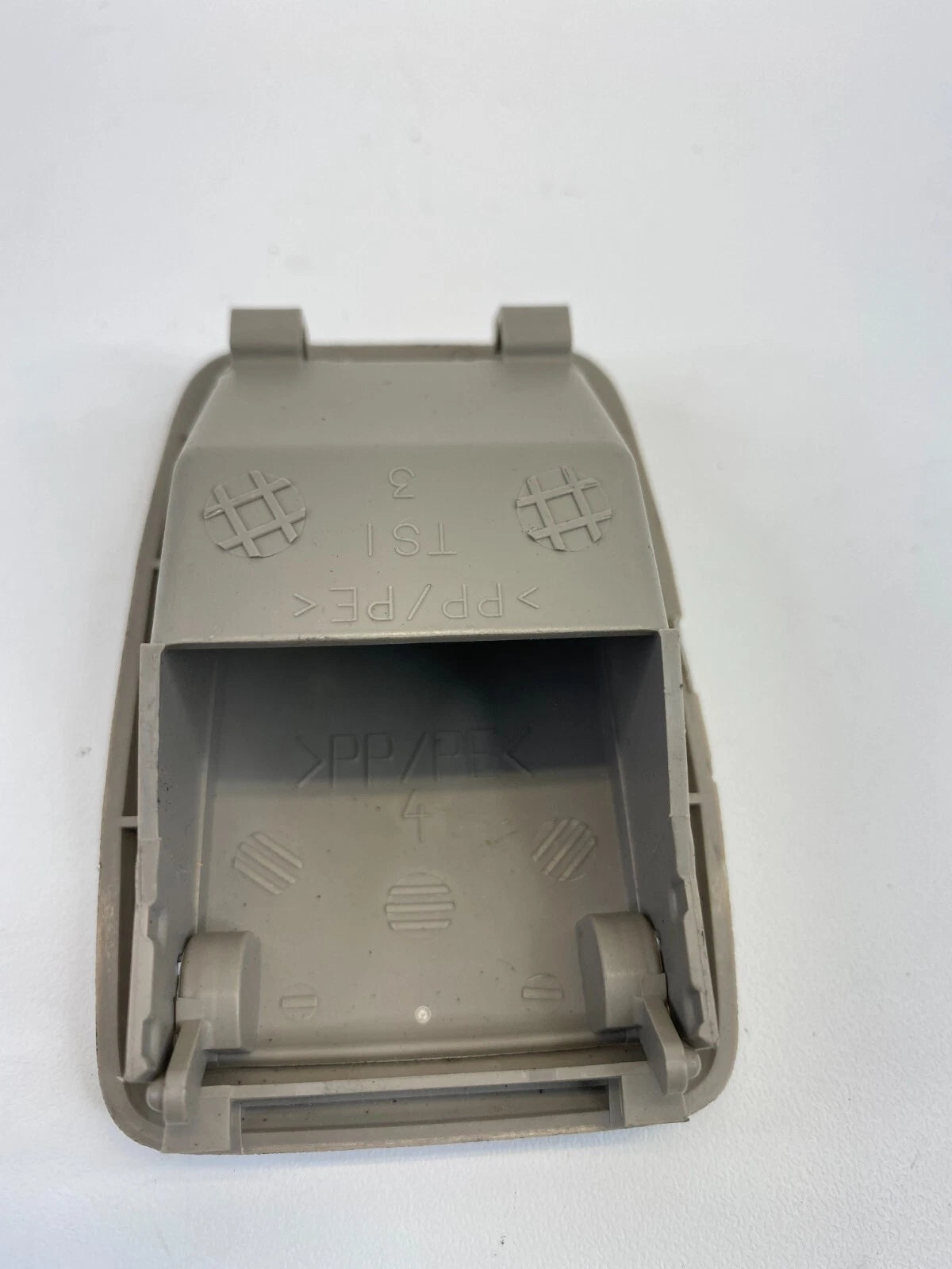 2002-2006 TOYOTA CAMRY BACK REAR SEAT CHILD ANCHOR CAP COVER ASSY OEM