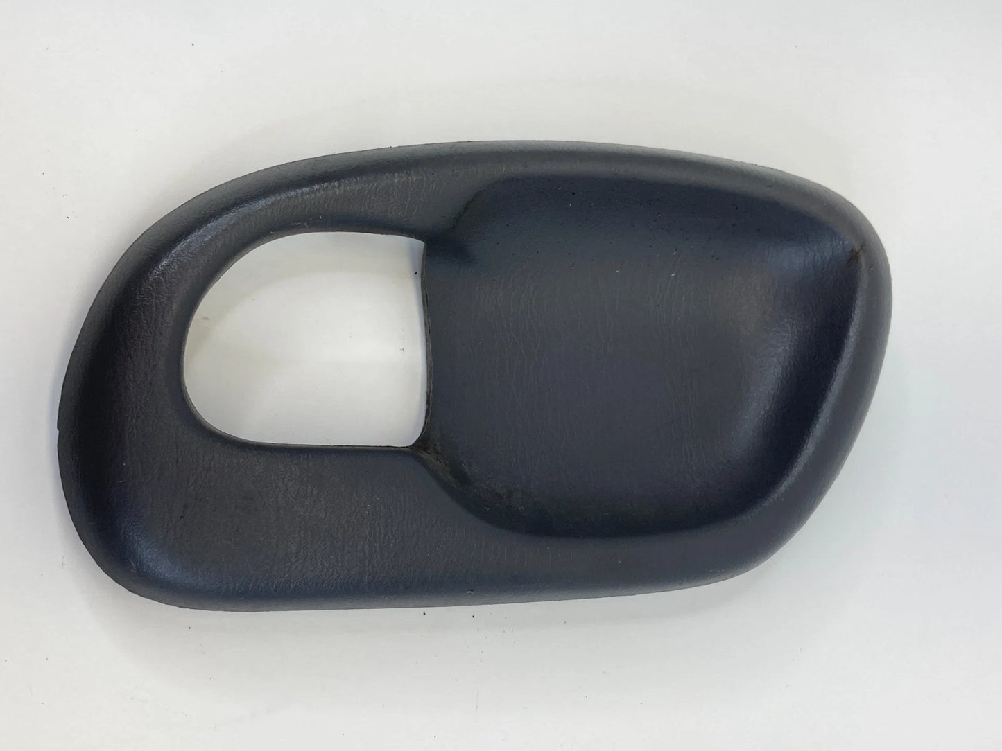 1997-2003 FORD F-150 FRONT LEFT SIDE INTERIOR DOOR HANDLE BEZEL XL34-1522677-AGW