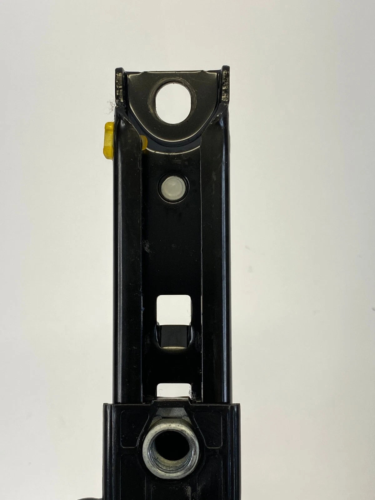 2010-2017 CHEVROLET EQUINOX SEAT BELT HEIGHT ADJUSTER RIGHT OEM FACTORY 13577246