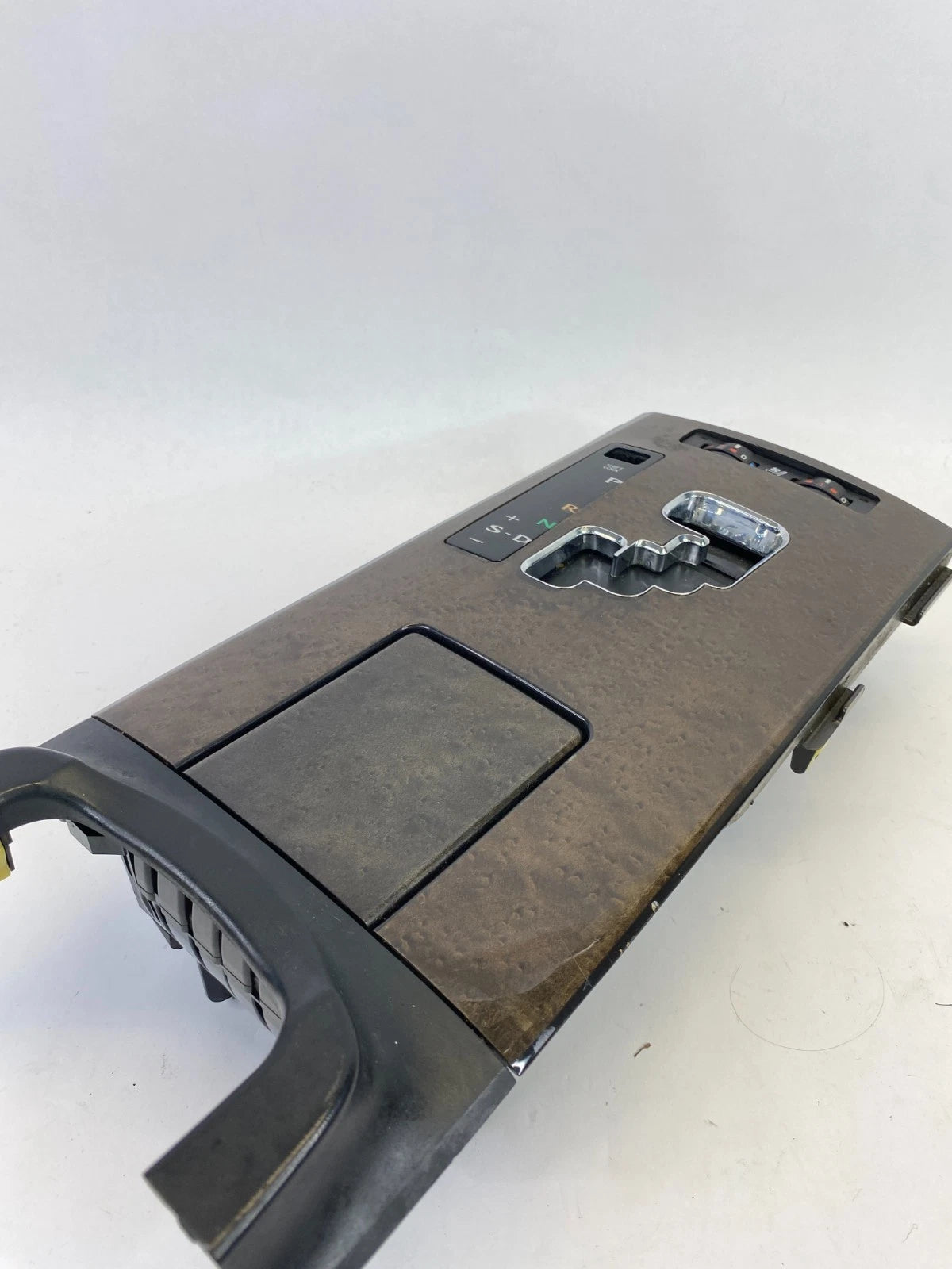 2009-2011 LEXUS IS250 CENTER CONSOLE SHIFTER BEZEL TRIM W/ SEAT HEATED SWITCH