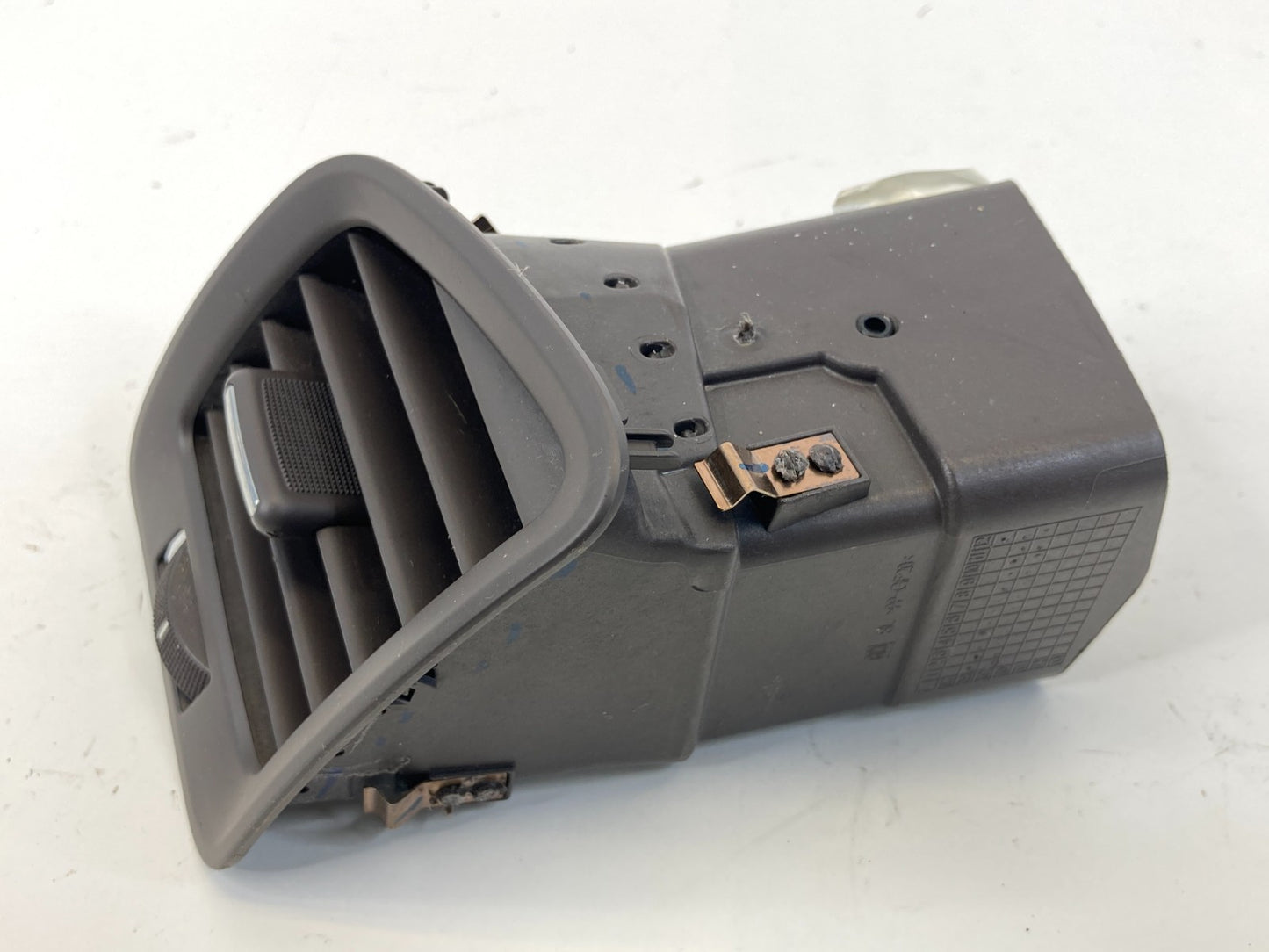 2011-2017 Buick Regal Dash Left Driver Side Outer A/C Air Vent Grille 13321919