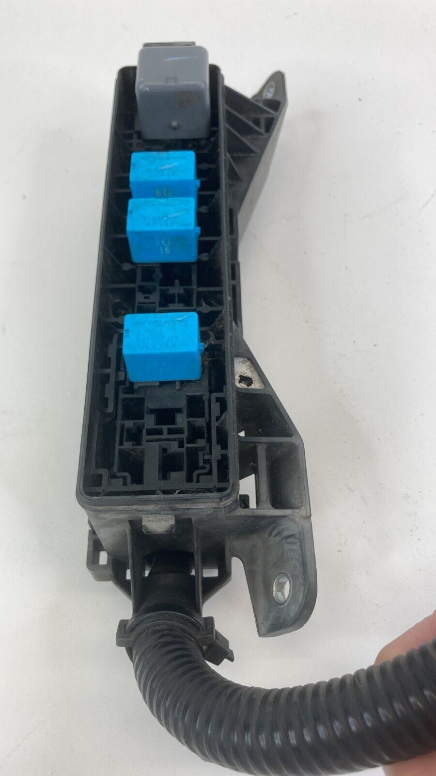 2004 05 06 07 08 2009 Toyota Prius 1.5L Underhood Small Fuse Relay Box 7107-XA1