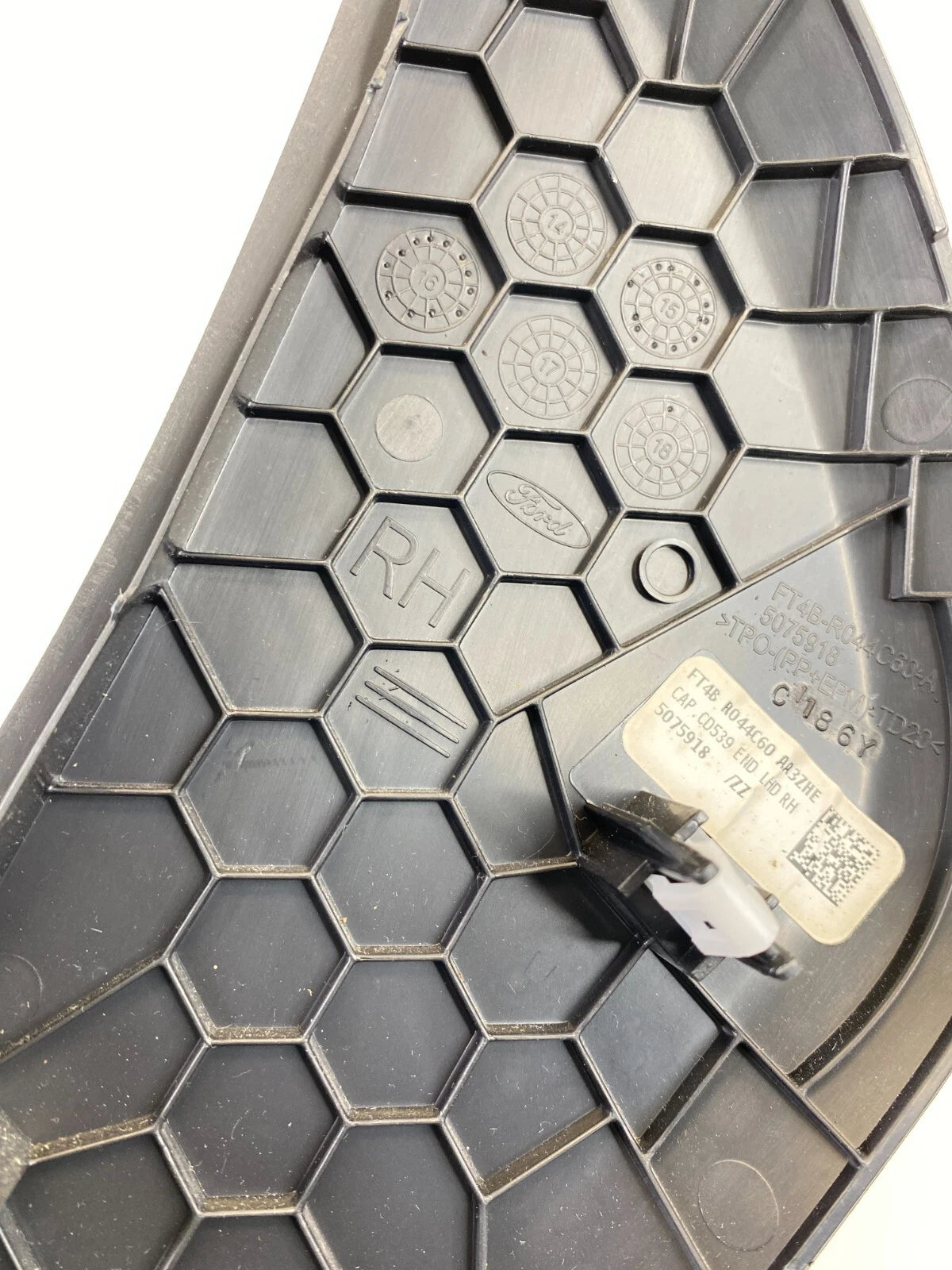 2015-2024 FORD EDGE FRONT RIGHT DASH END CAP TRIM COVER PANEL FT4B-R044C60-A OEM