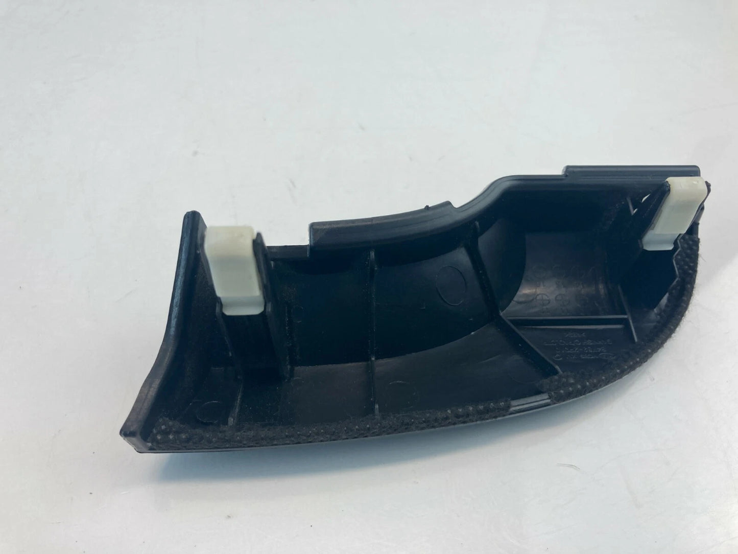 2011-2013 KIA SORENTO CENTER RIGHT PASSENGER DASH PANEL TRIM MOLDING 84782-2P010