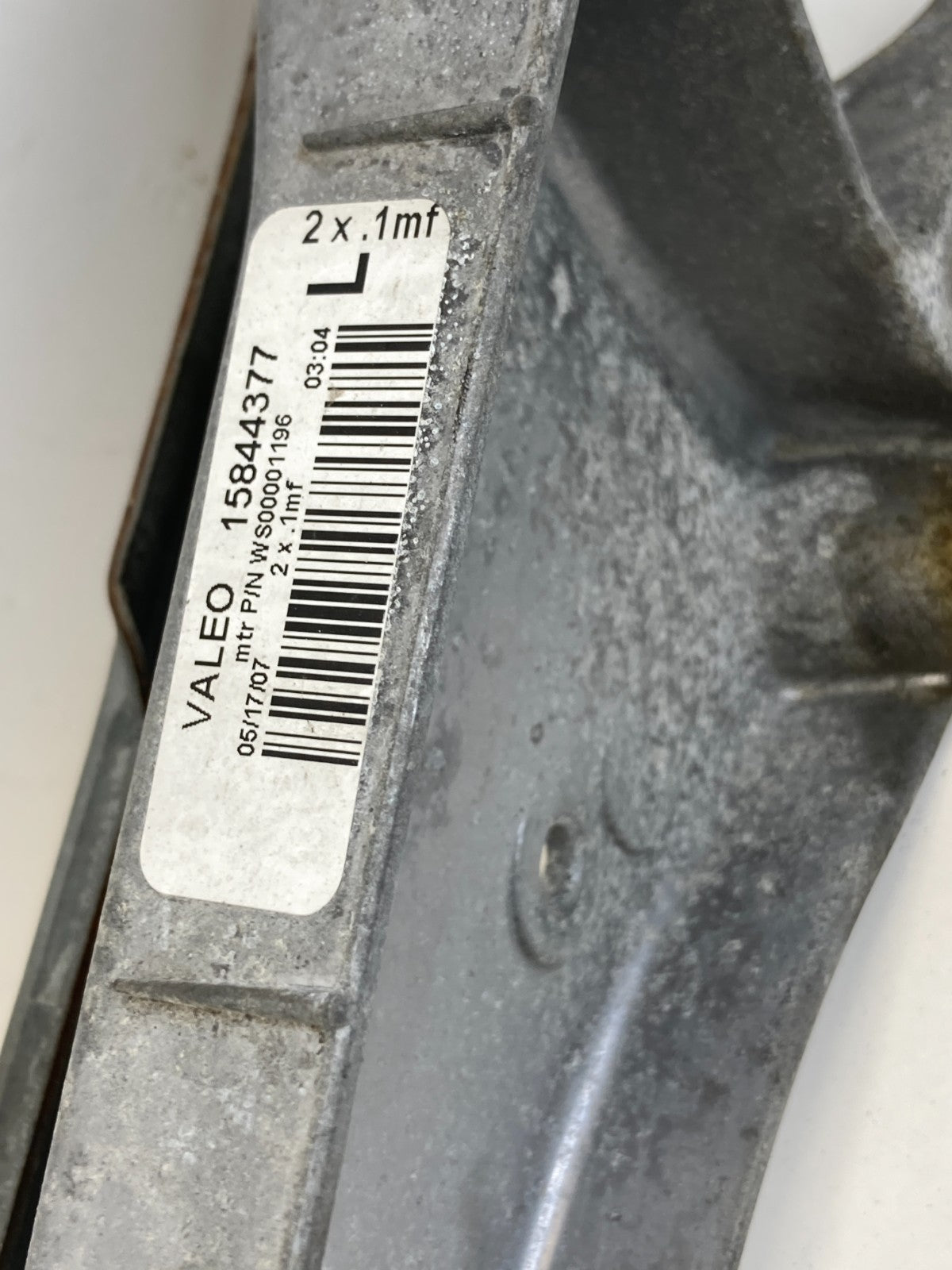 2007 2008 2009 Cadillac SRX Front Wiper Motor w/ Transmission 15844377 OEM