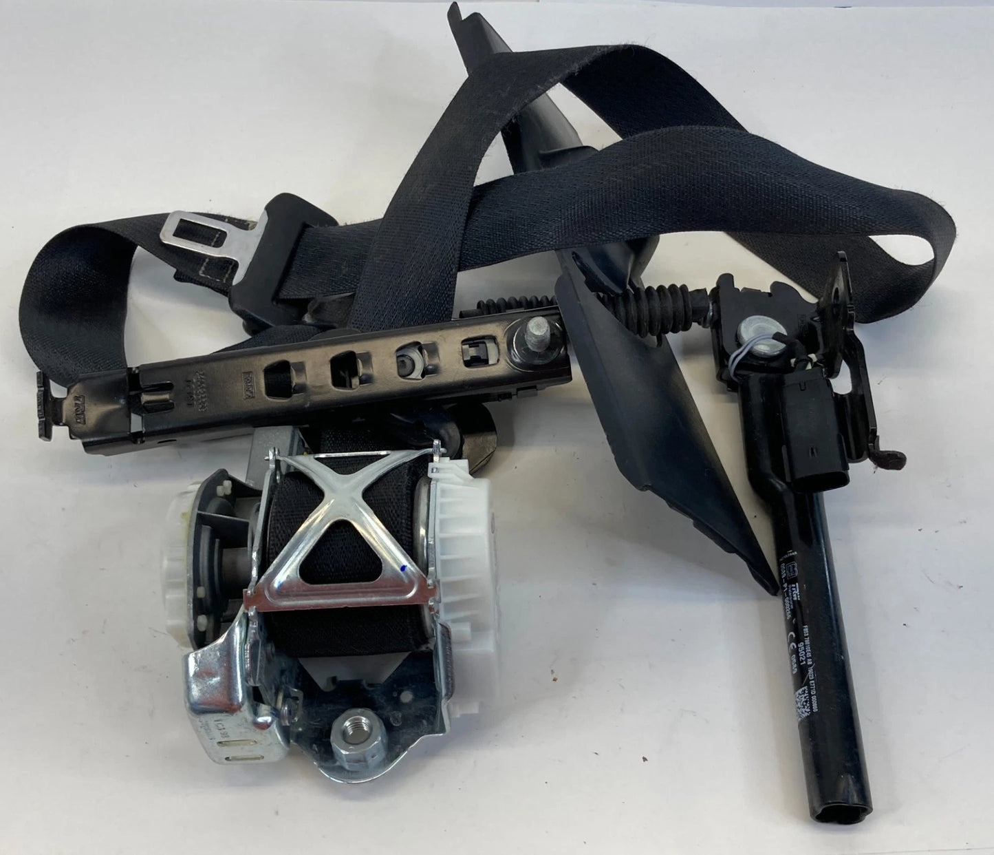 16-19 FORD EXPLORER INTERCEPTOR UTILITY FRONT LEFT SEAT BELT RETRACTOR OEM