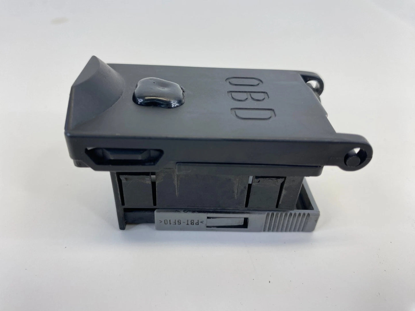 2001 2002 BMW 325I 325XI 330I 330XI DIAGNOSTIC OBD PLUG PORT COVER 6901665 OEM