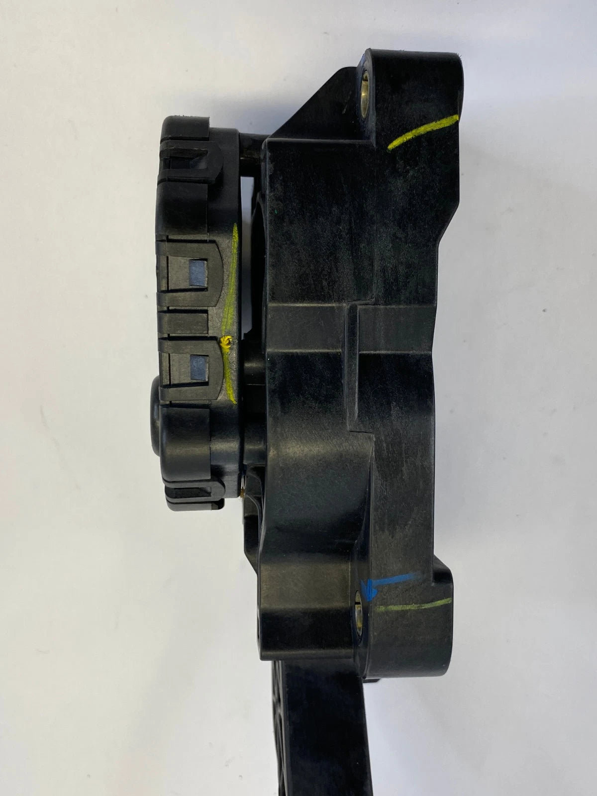 2010-2017 CHEVROLET EQUINOX ELECTRONIC GAS PEDAL DRIVER OEM FACTORY 863-0015-001