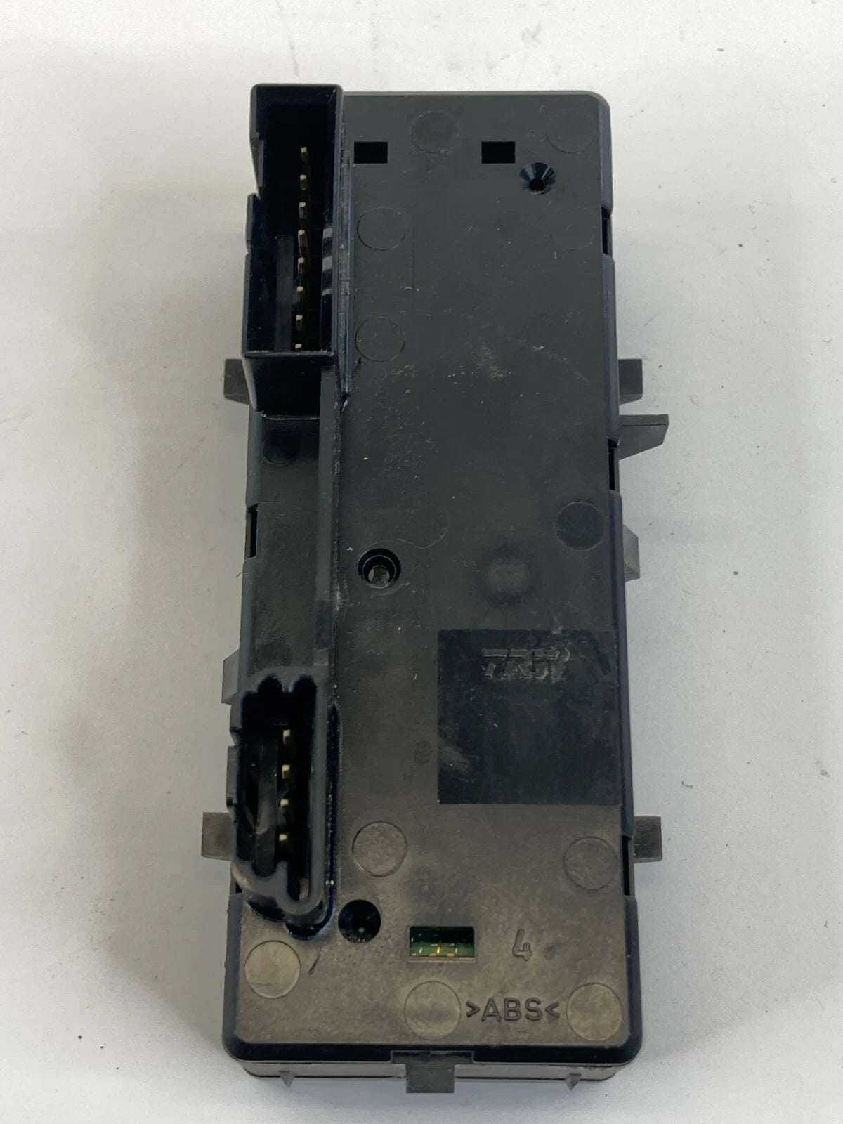 2003-2006 CHEVROLET AVALANCHE 1500 FRONT LEFT SIDE SELECTOR CONTROL SWITCH OEM
