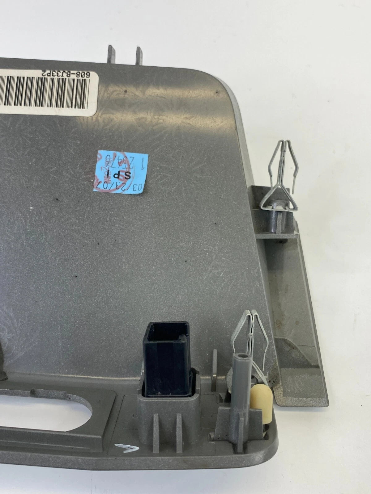 2008-2012 FORD ESCAPE DASH INSTRUMENT LOWER POWER OUTLET SOCKET 608-BJ33P2 OEM