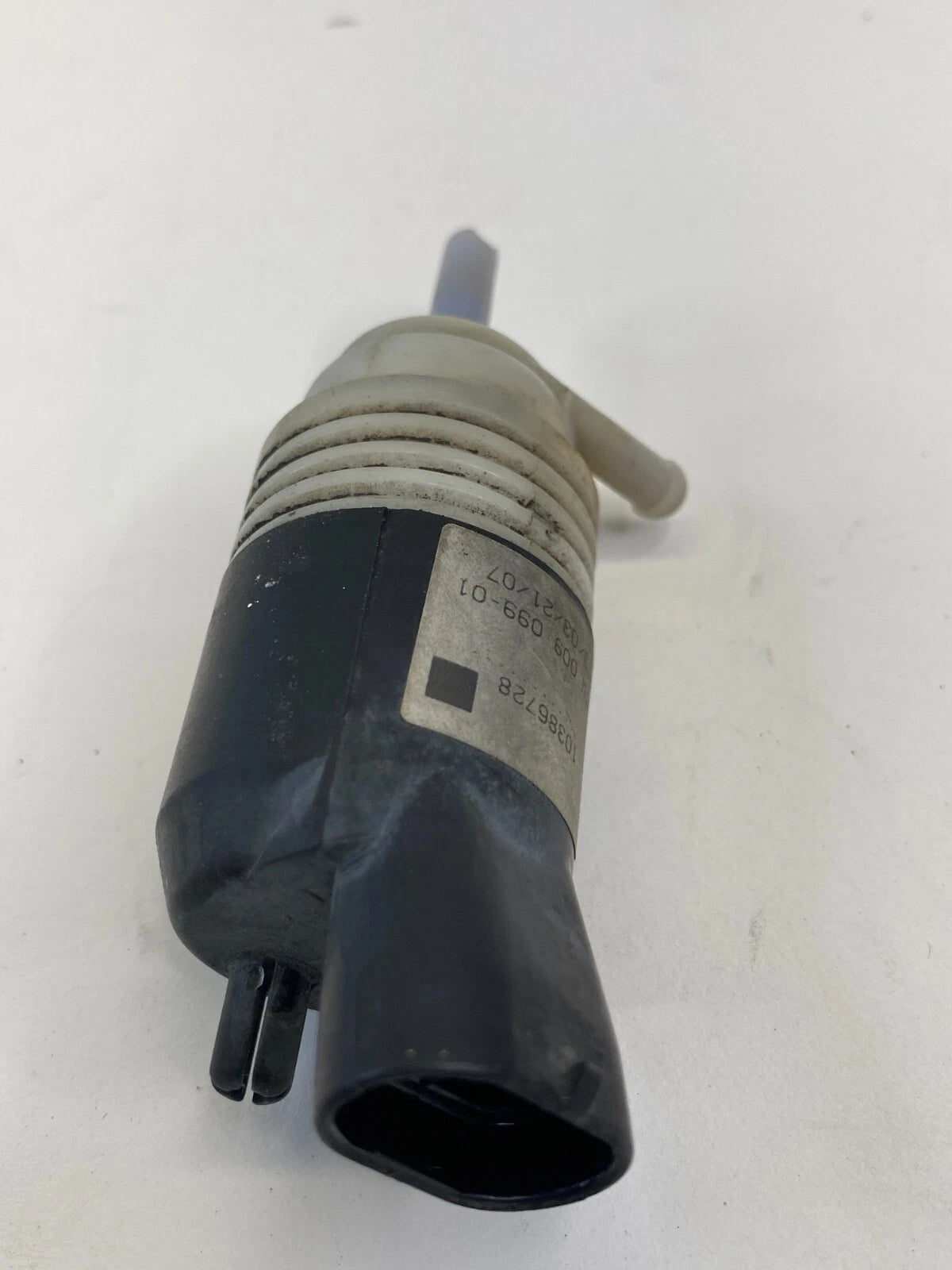 2005-2009 SAAB 9-7X WIPER REAR WASHER FLUID RESERVOIR PUMP 10386728 OEM