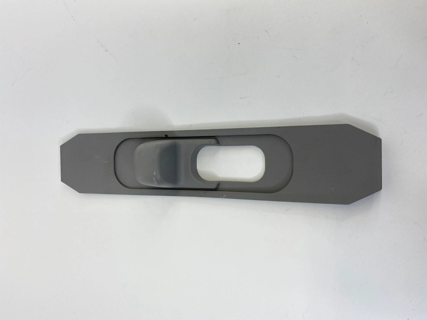2004 2005 04 05 TOYOTA RAV4 FRONT LEFT DRIVER SEAT BELT ADJUSTER COVER TRIM OEM