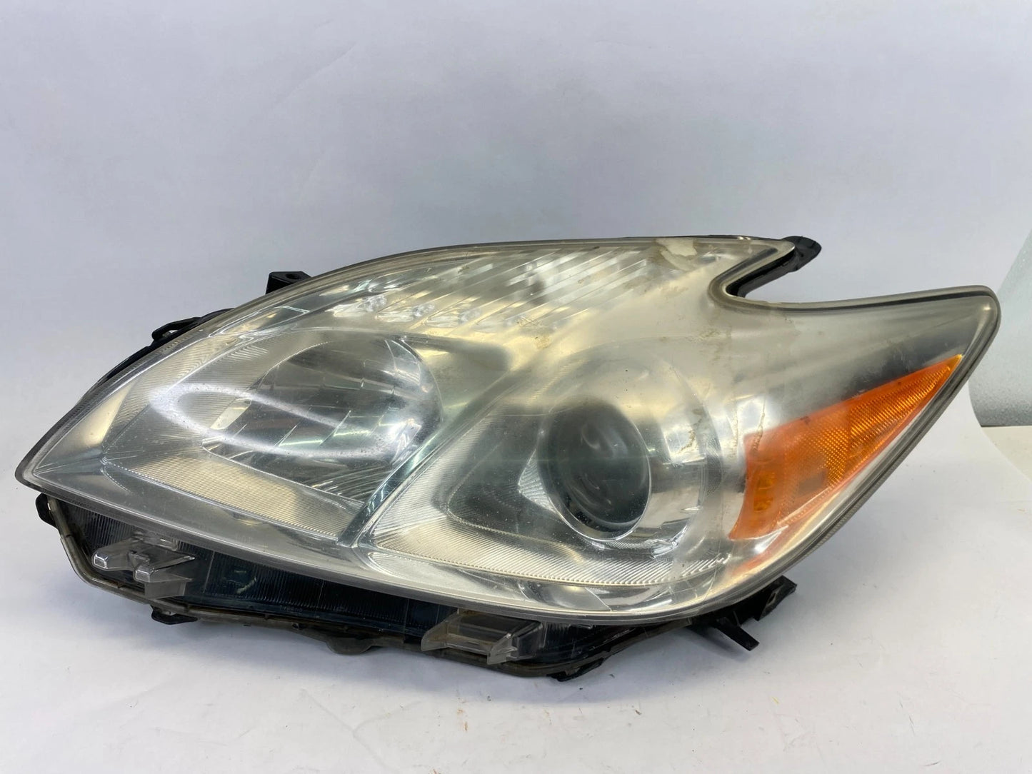 2012-2015 TOYOTA PRIUS FRONT LEFT DRIVER SIDE HALOGEN HEADLIGHT HEAD LAMP ASSY